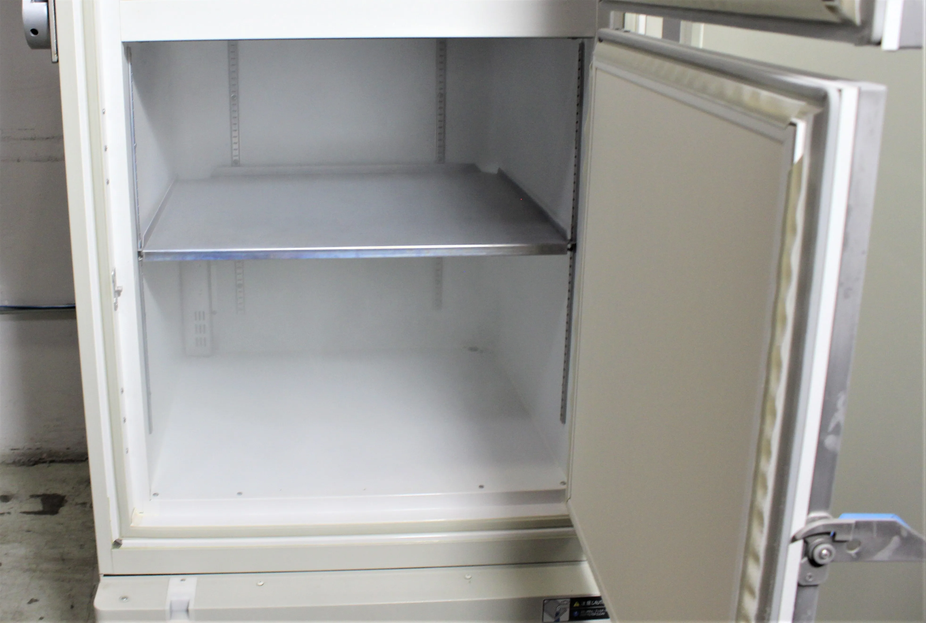 Sanyo MDF-U53VC Ultra-Low Freezer - Used Lab Equipment