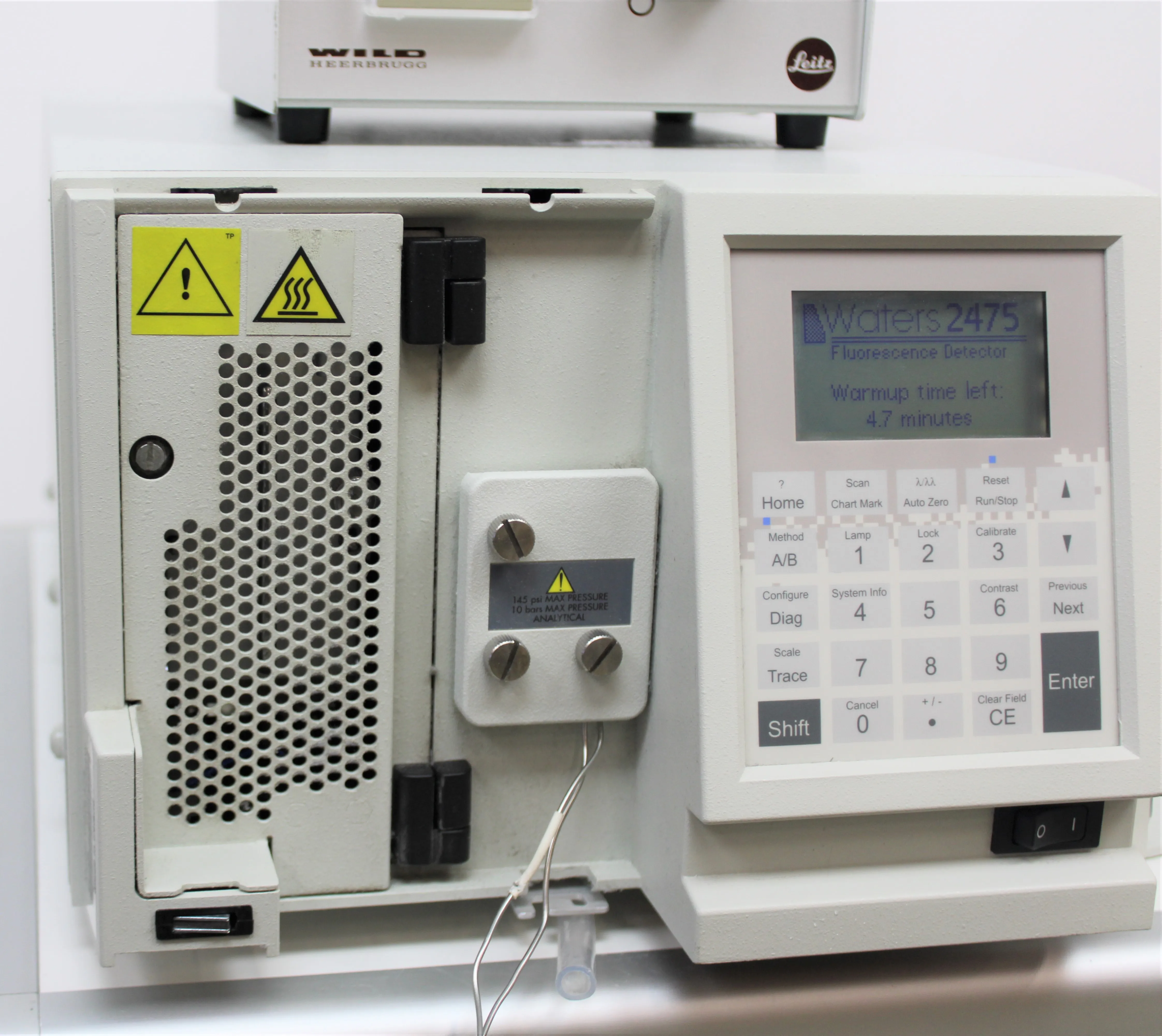 Used Waters 2475 Multi Fluoresence Detector with Shipping Size 58x36x50 cm and Weight 19 kg - REUZEit Netherlands - R