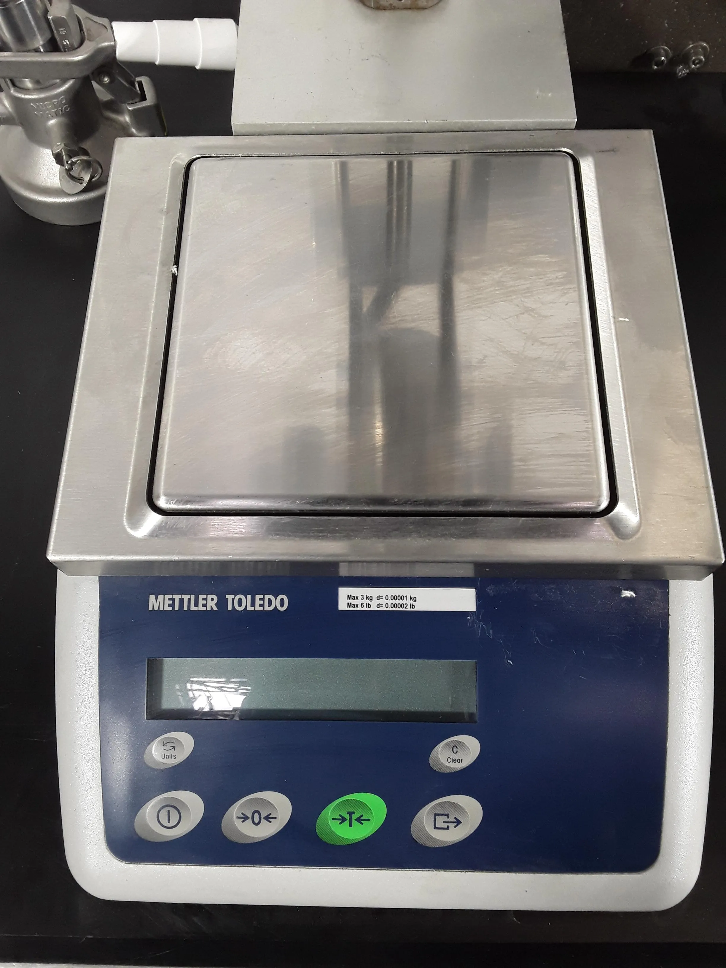 Custom Table w/ ValveMate 8000 Controller/ Mettler Toledo Monobloc BBK422-6PM