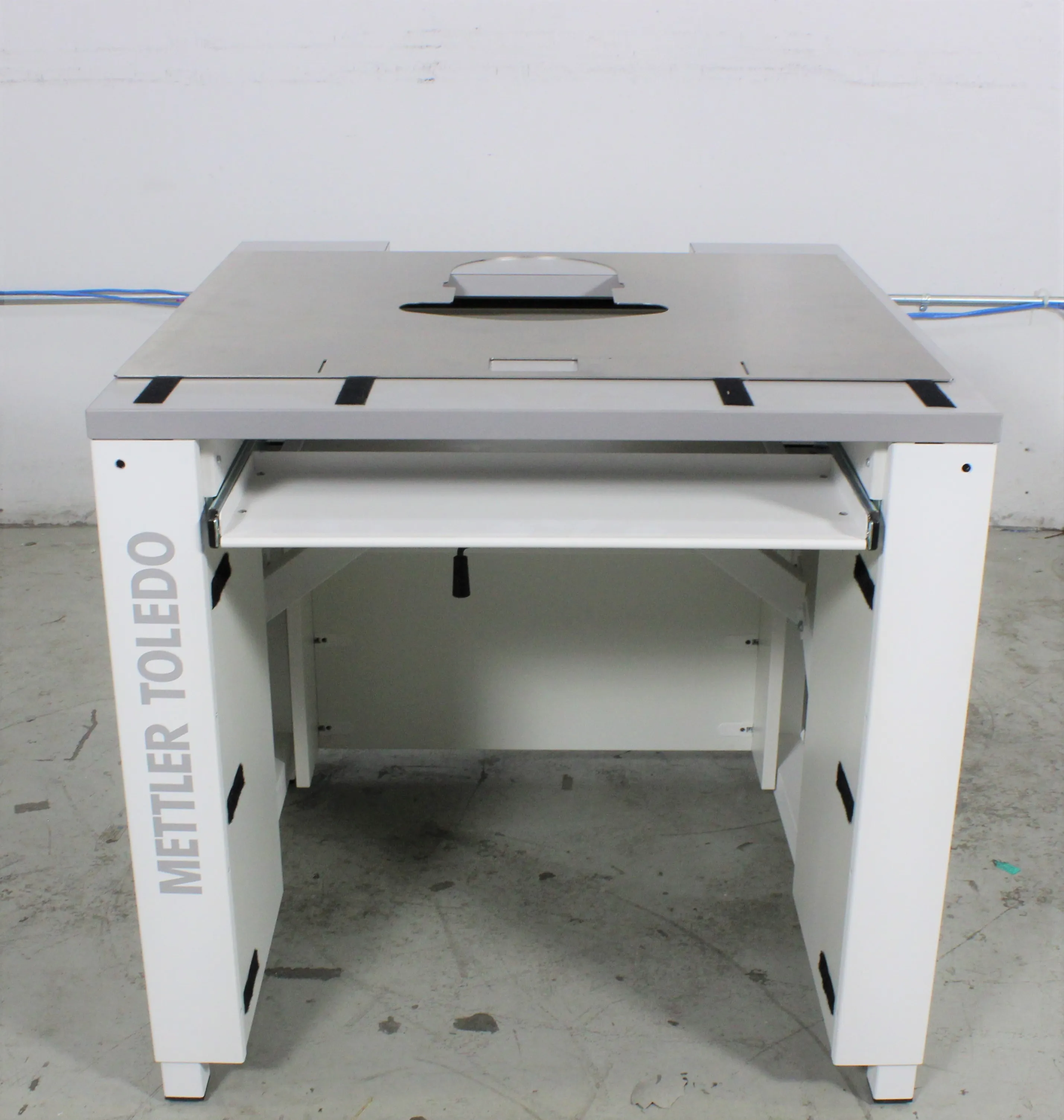 Mettler-Toledo XP26PC Stabilizer Table for Laboratory Balance