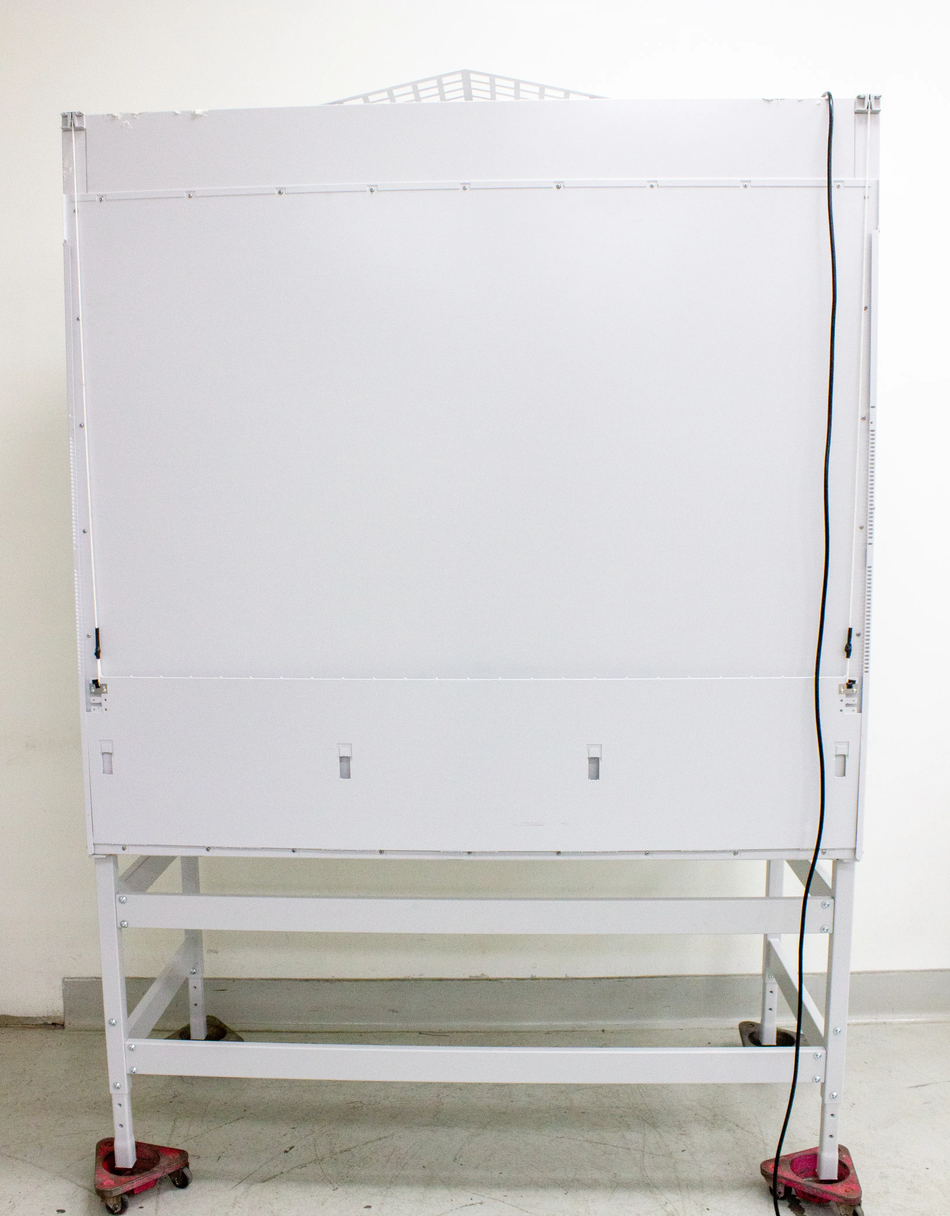 Thermo 1300 Series Class II, Type A2 Biological Safety Cabinet Model 1371