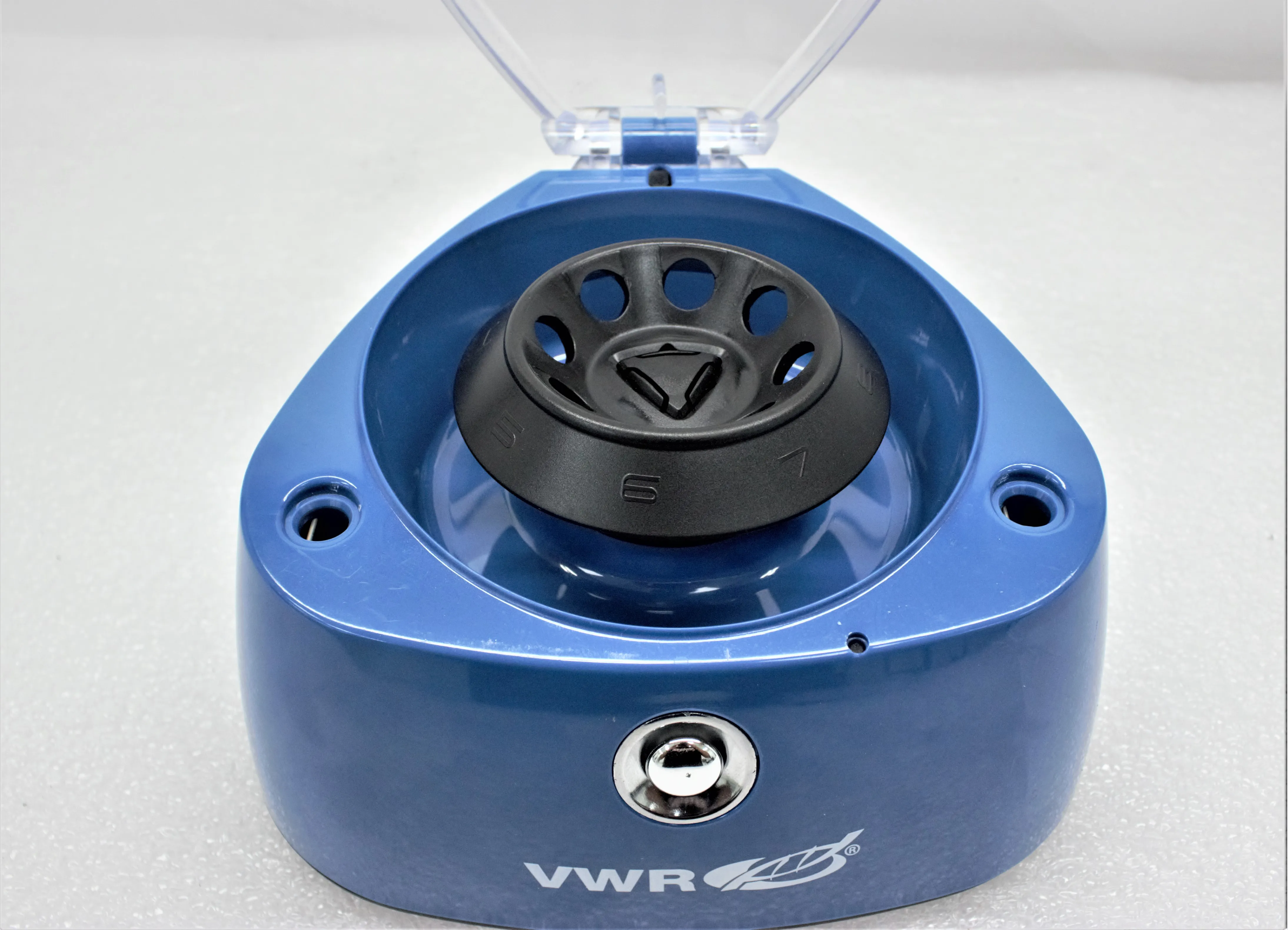 VWR Mini Centrifuge - Microcentrifuge with 6 x 1.5/2.0 ml Capacity