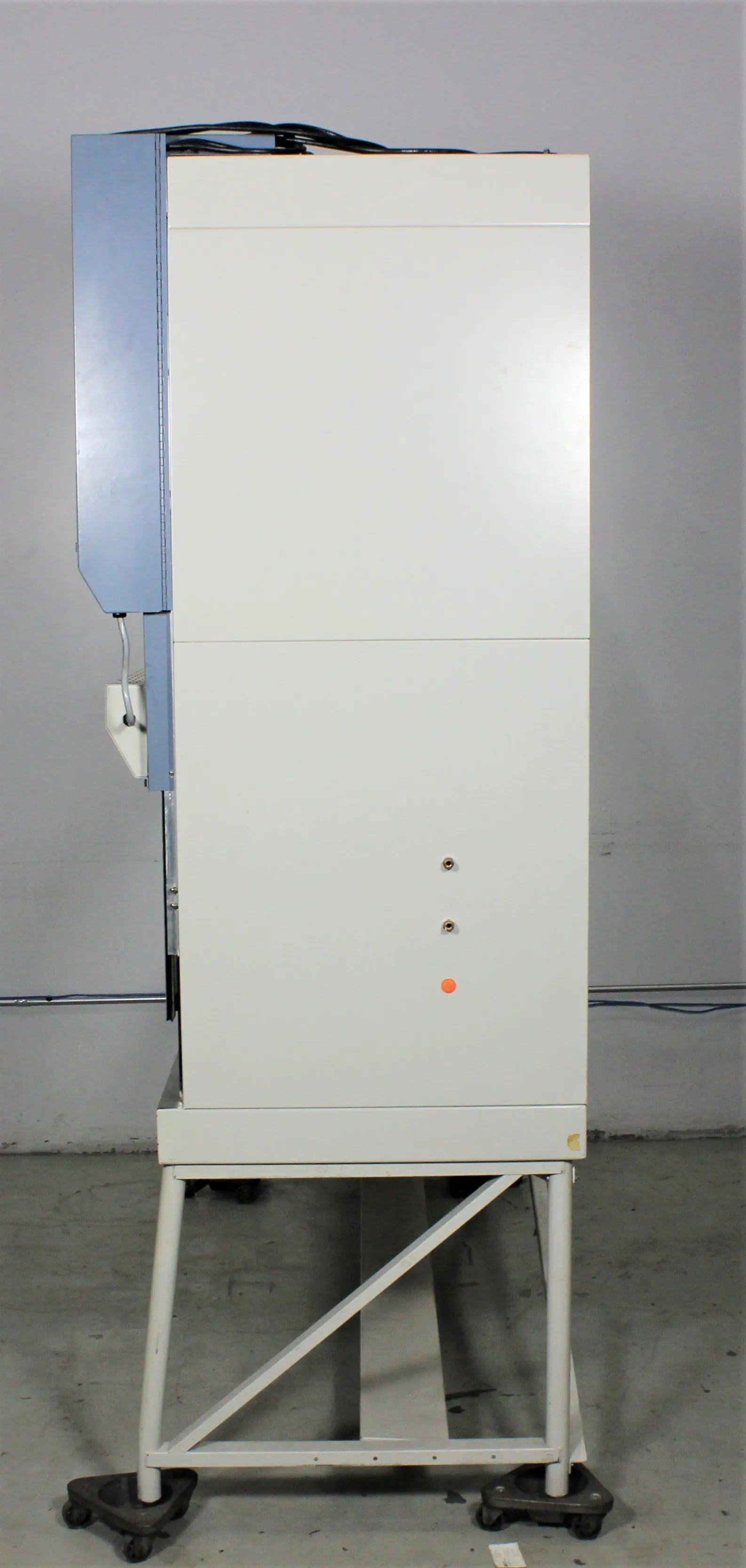 Thermo Forma Scientific 1186 Biosafety Cabinet Class II Type A/B3