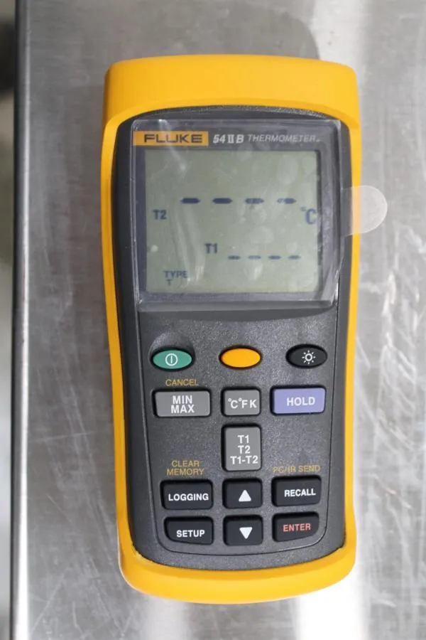 Fluke 54 II B Digital Thermometer