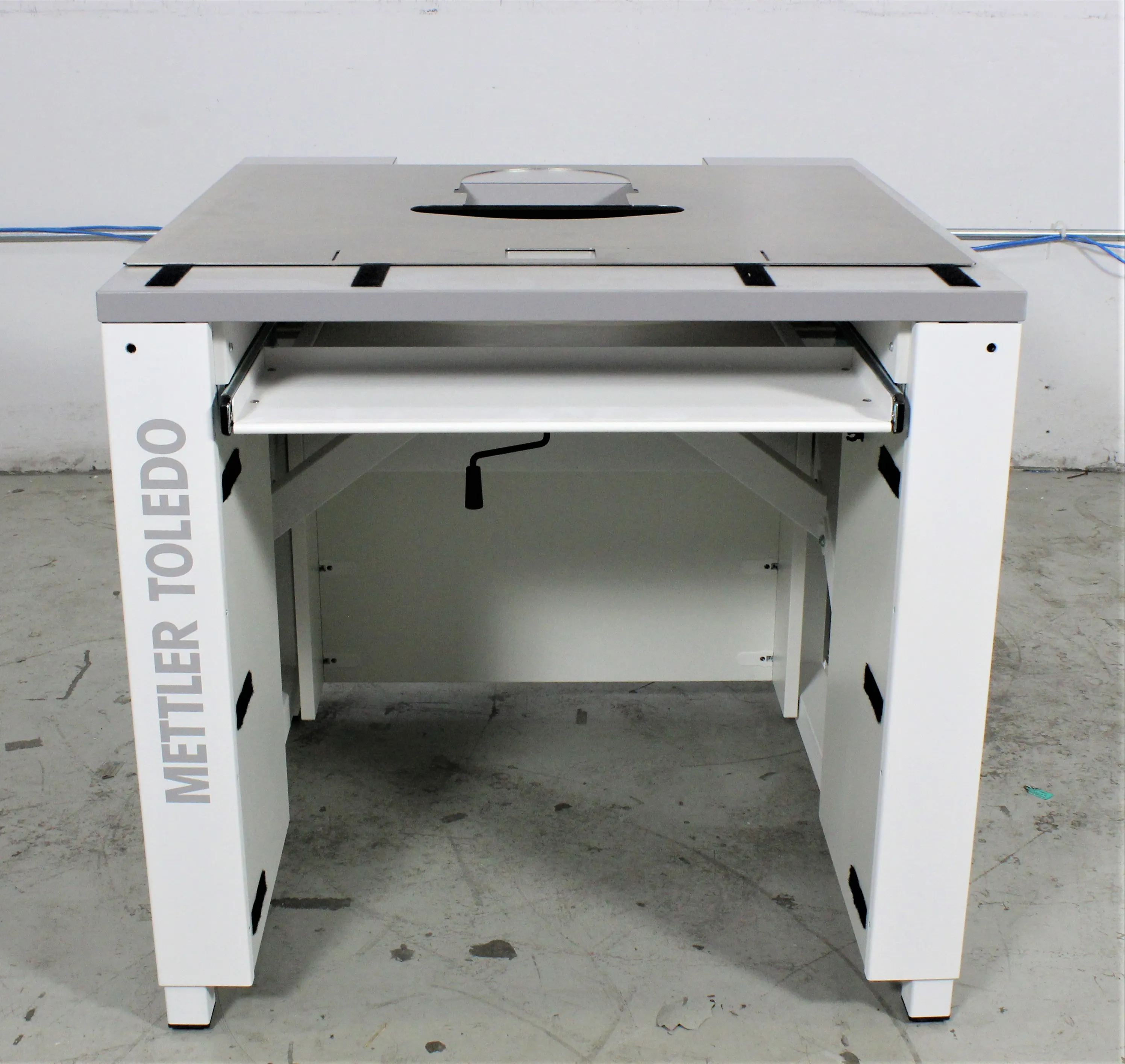 Mettler-Toledo XP26PC Stabilizer Table for Laboratory Balance