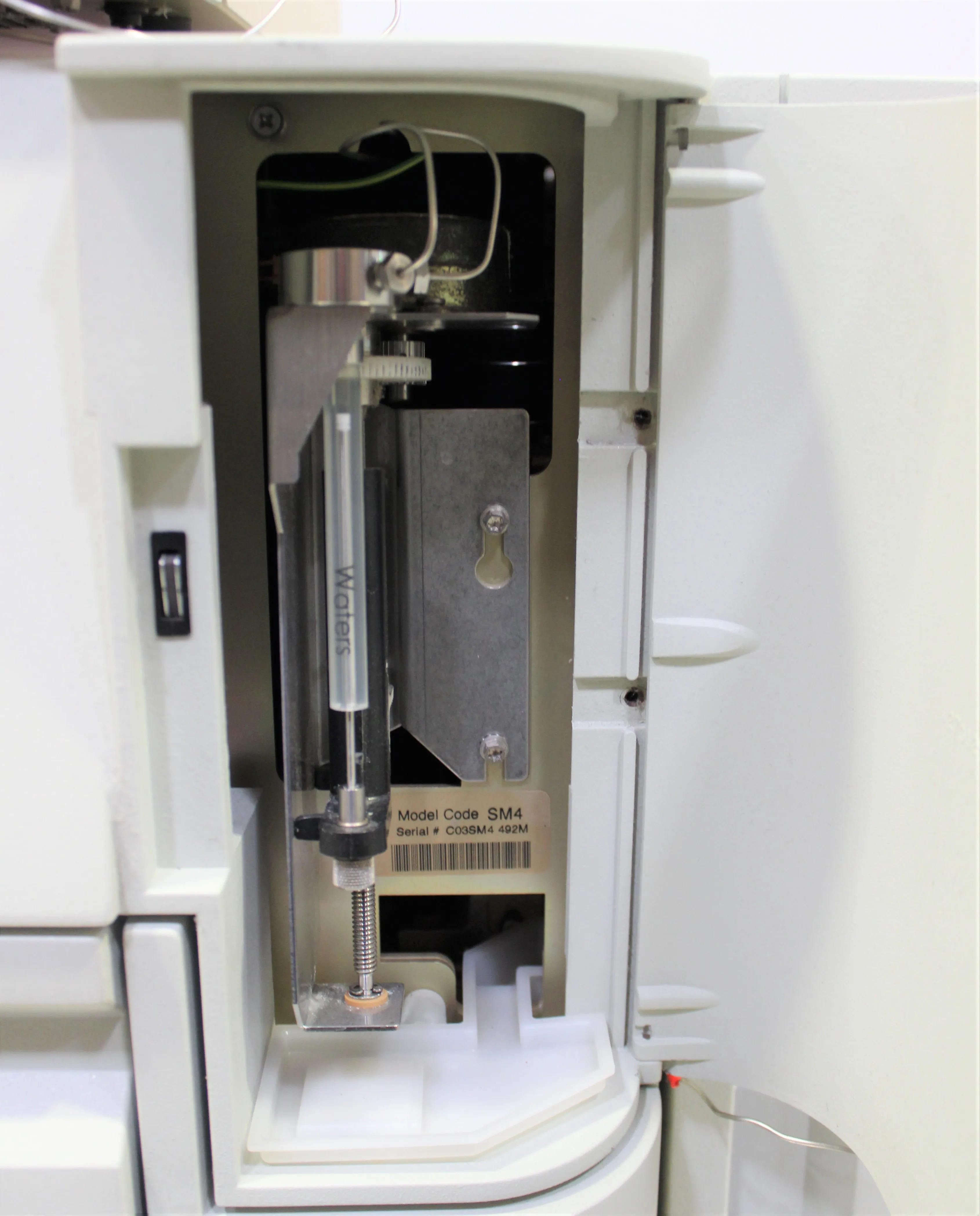 Waters 2695 HPLC Separations Module with Detector and Column Heater - Used Laboratory Equipment