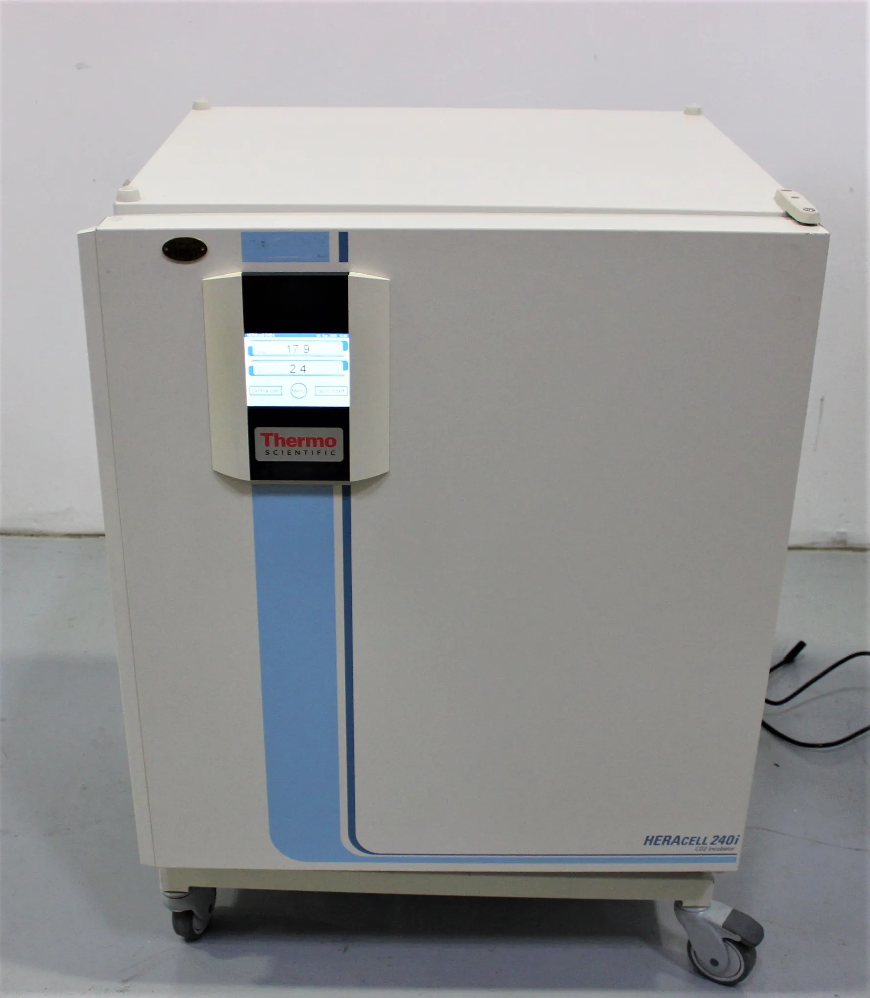 Thermo Scientific Heracell 240i CO2 Incubator - Seller refurbished 30-day warranty