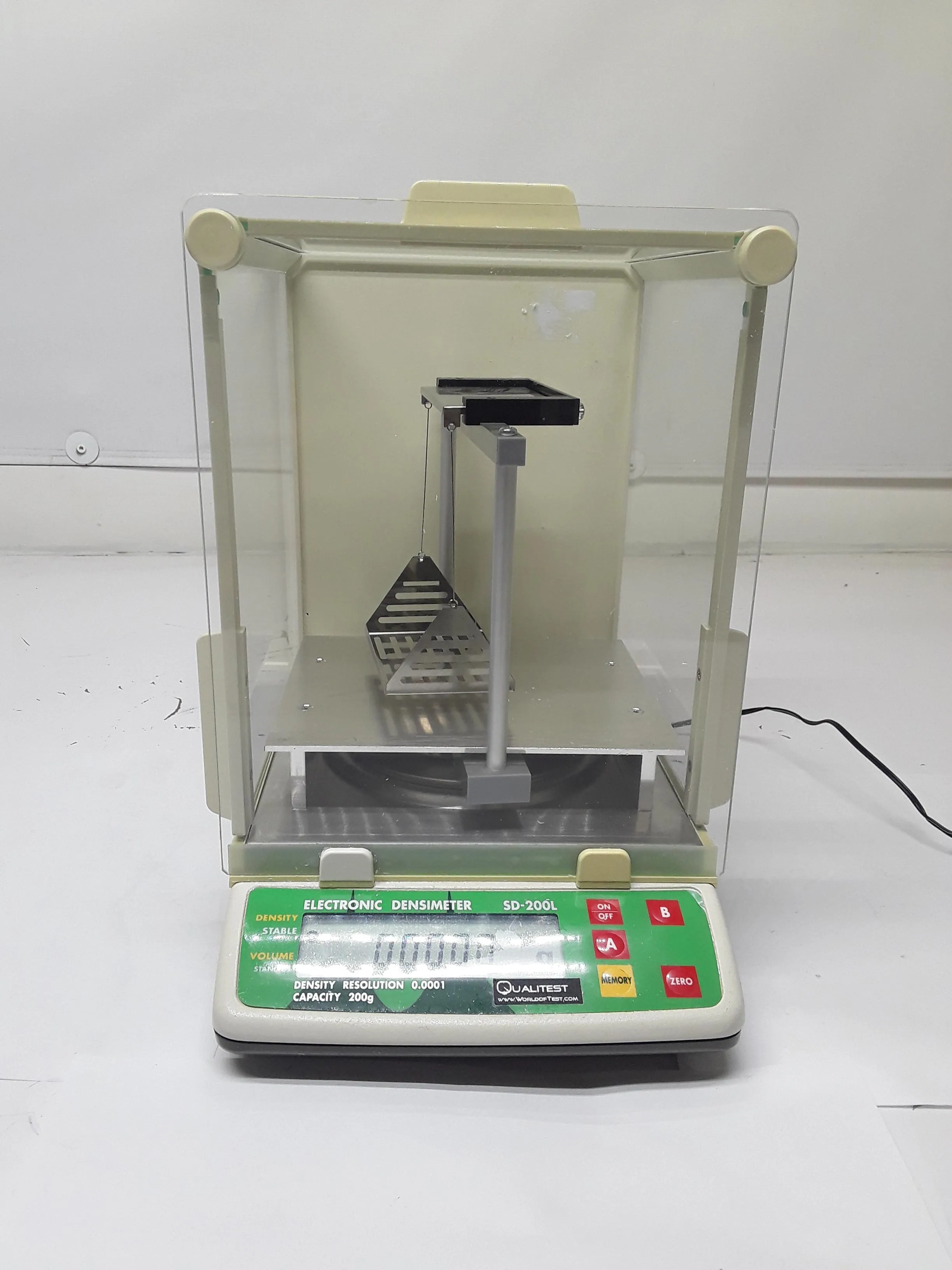 QualiTest SD-200L Analytical Balance Class 1 Used