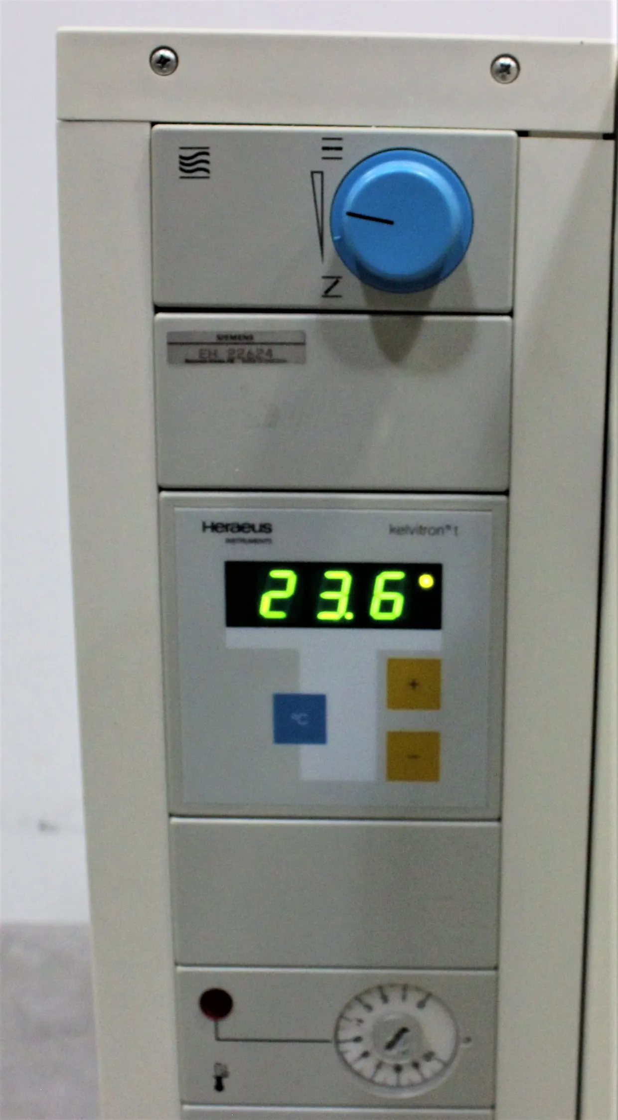 Used Heraeus B6060 Incubator