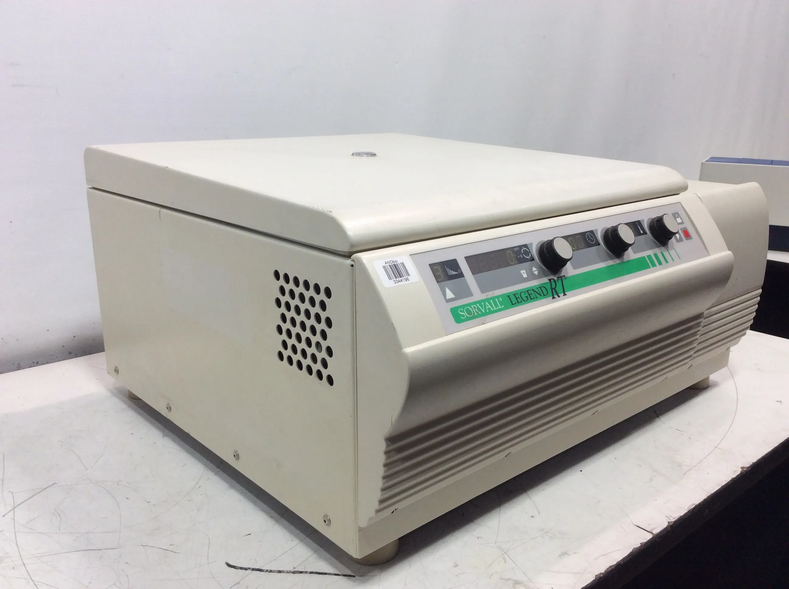 Sorvall Legend RT Refrigerated Benchtop Centrifuge with Rotor - Quality Used Laboratory Equipment