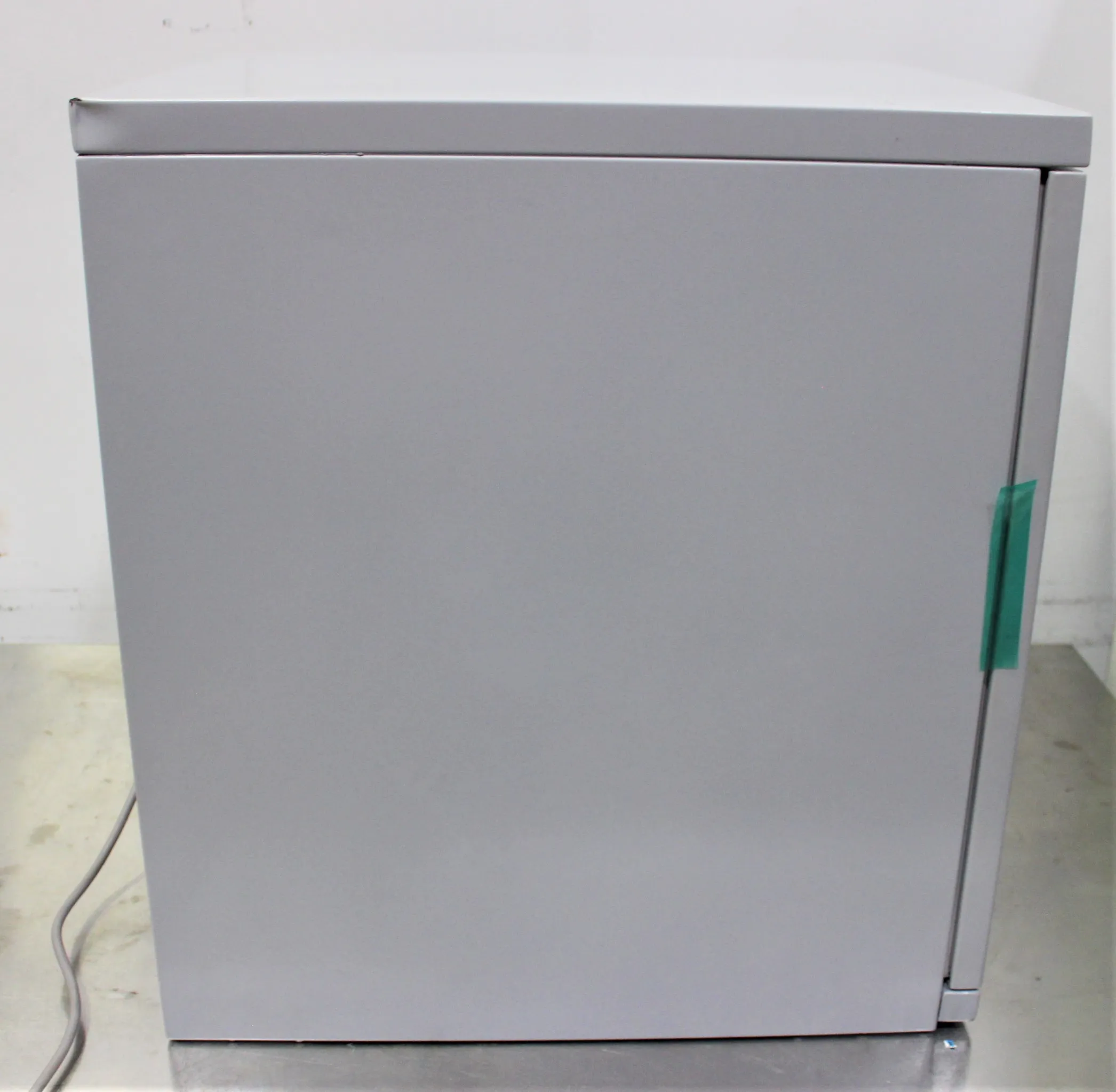 XDry Desiccant Dry Box M/N: XD1-151-02