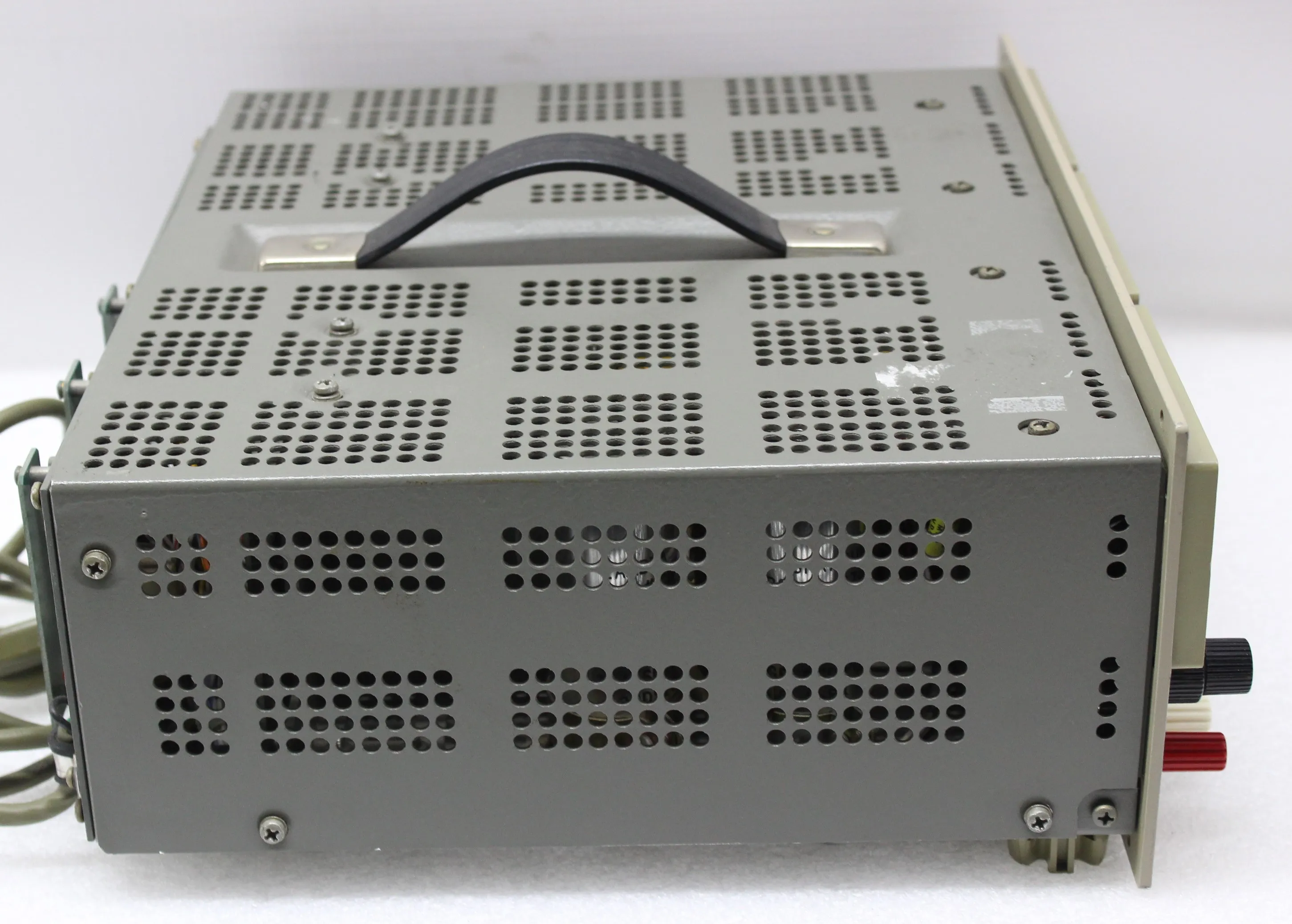 Lambda LPT-7202-FM Regulated Power Supply 0-20V/1.7A, 0-7V/5A 120V/220V 50Hz/60Hz C01986