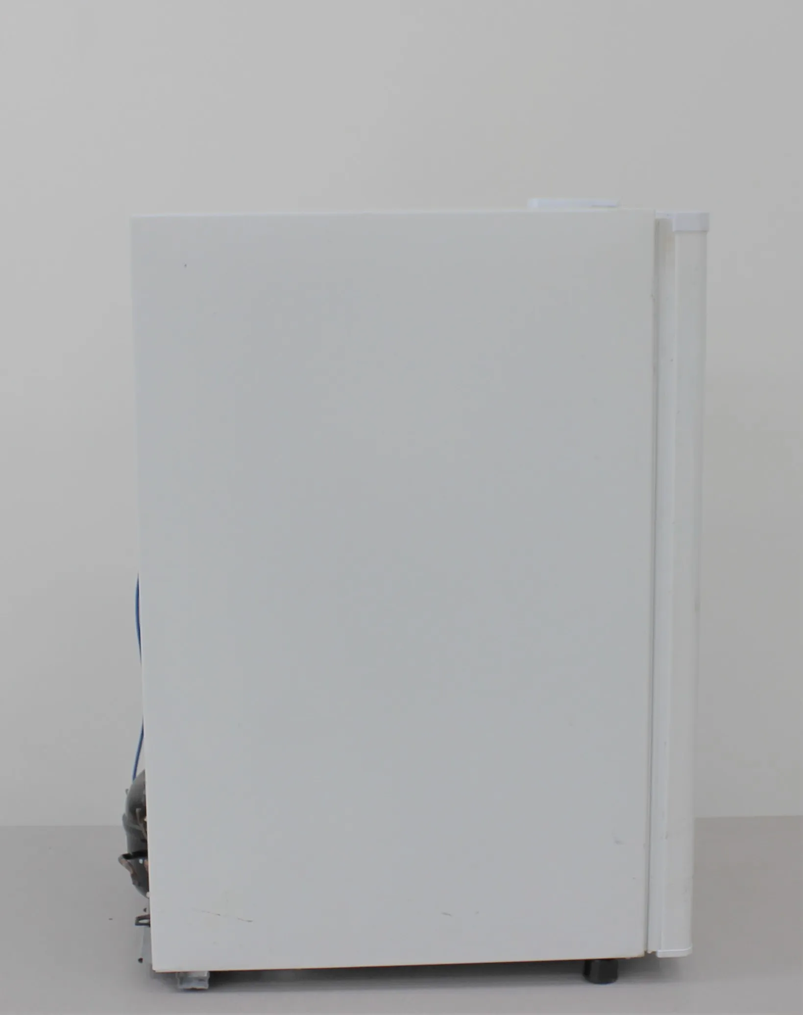 Fisher Scientific Isotemp Refrigerator - Class 2 Used Laboratory Equipment