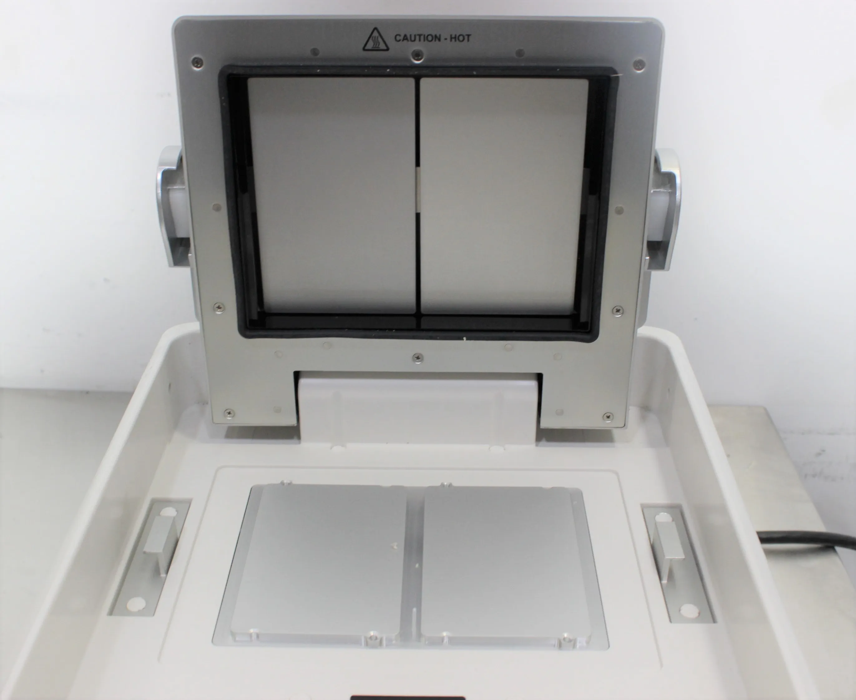 Applied Biosystems ProFlex 2xFlat PCR System 4483636R