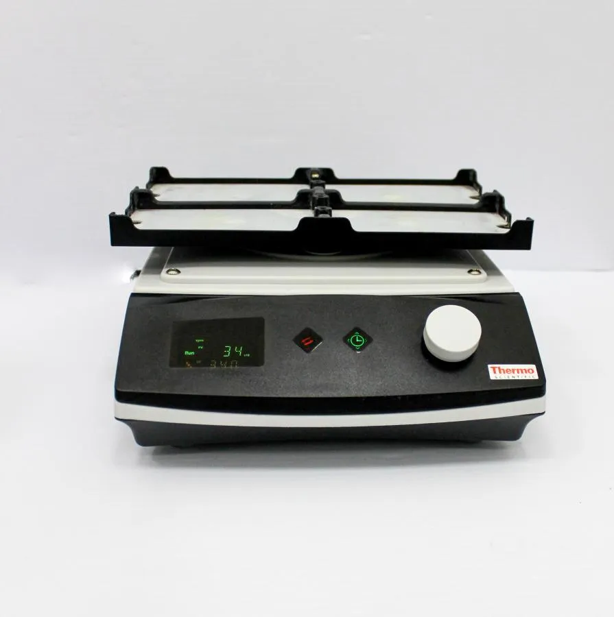 Thermo Scientific compact Digital Microplate shaker Cat: 88880023