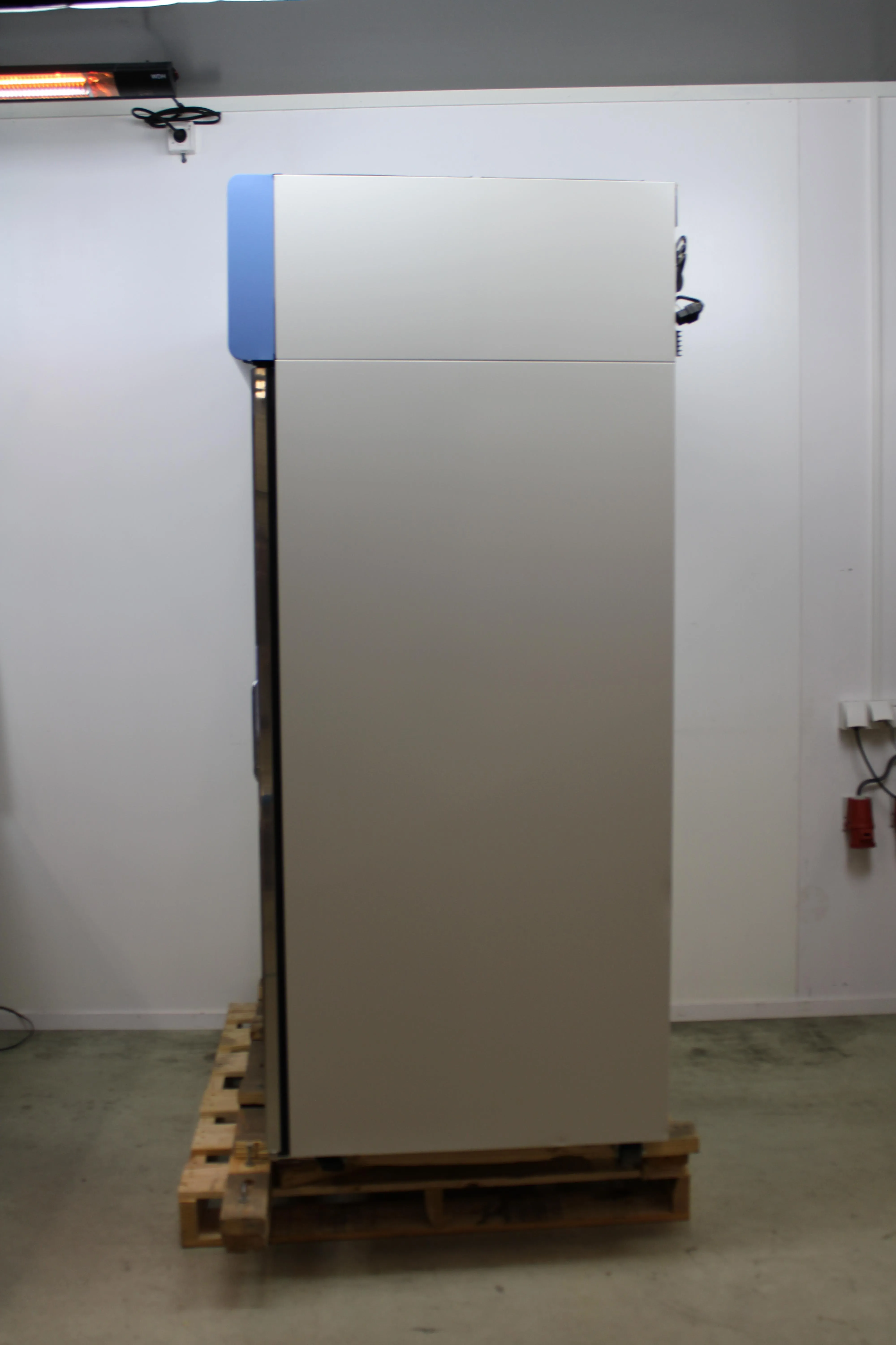 Thermo Fisher RGL5004W High-Performance Laboratory Refrigerator