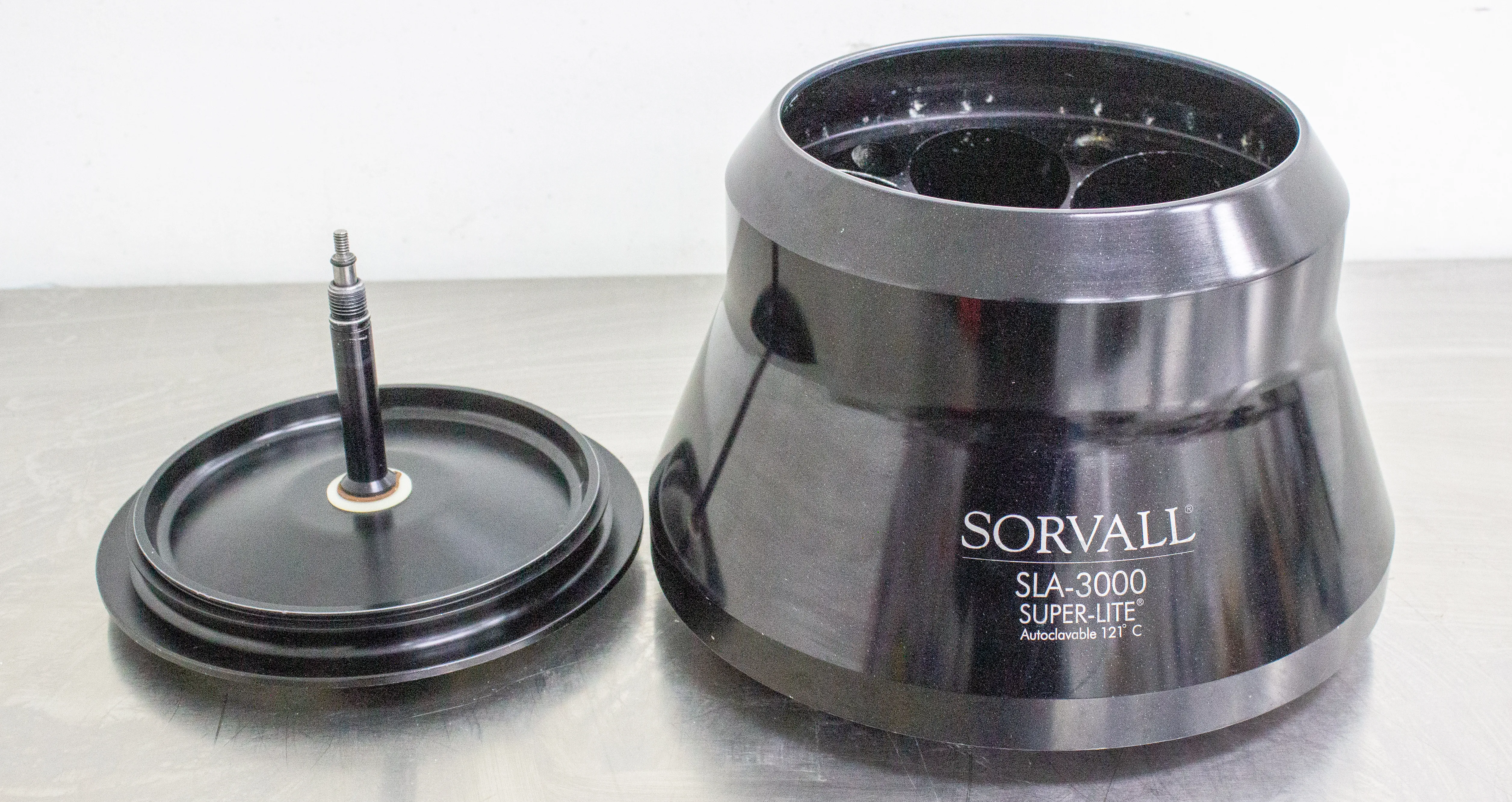 Sorvall SLA-3000 Super-Lite Autoclavable Centrifuge Rotor w/ Lid