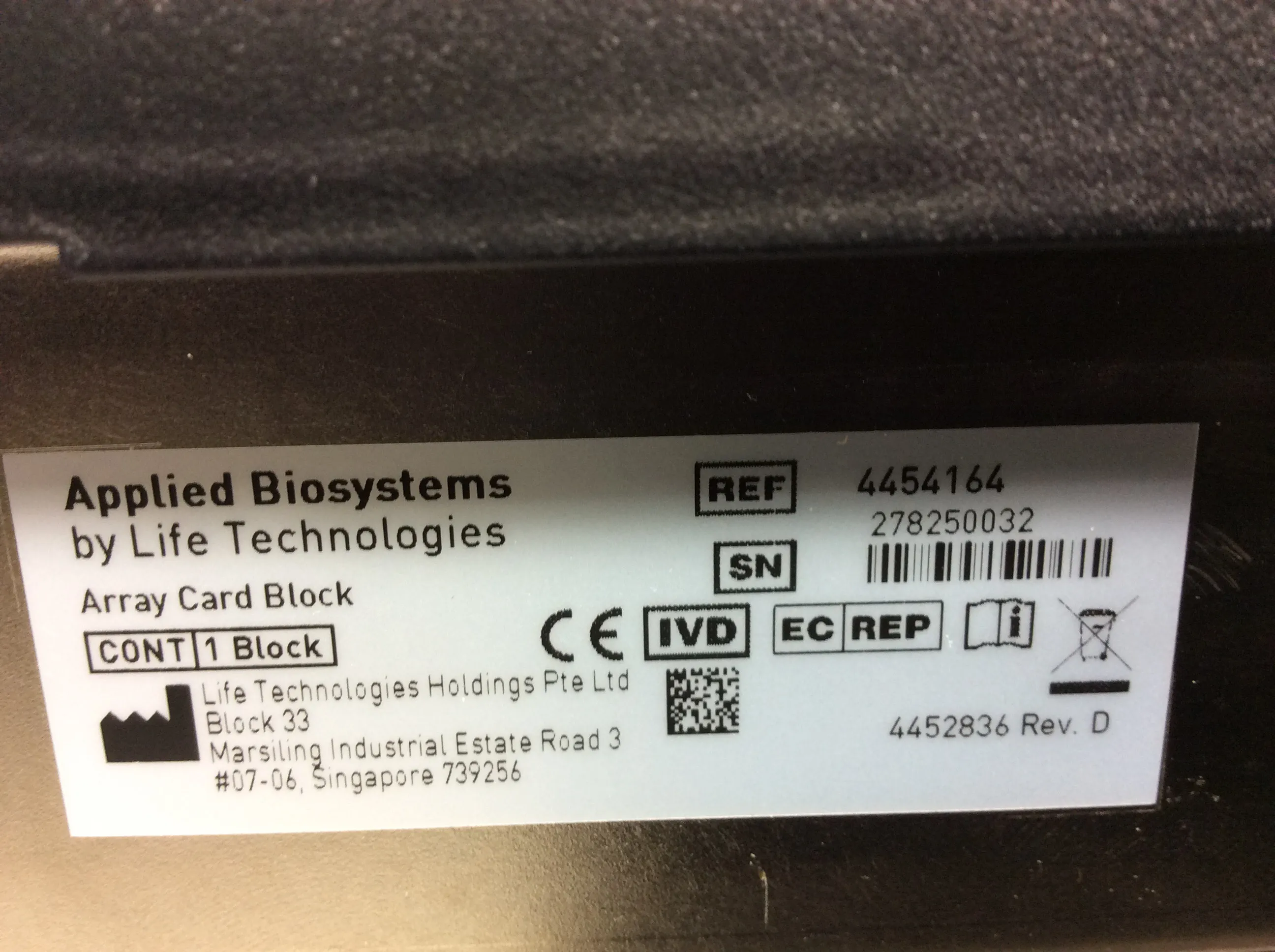 Applied Biosystems ViiA 7 Array Card Block P/N: 4453554