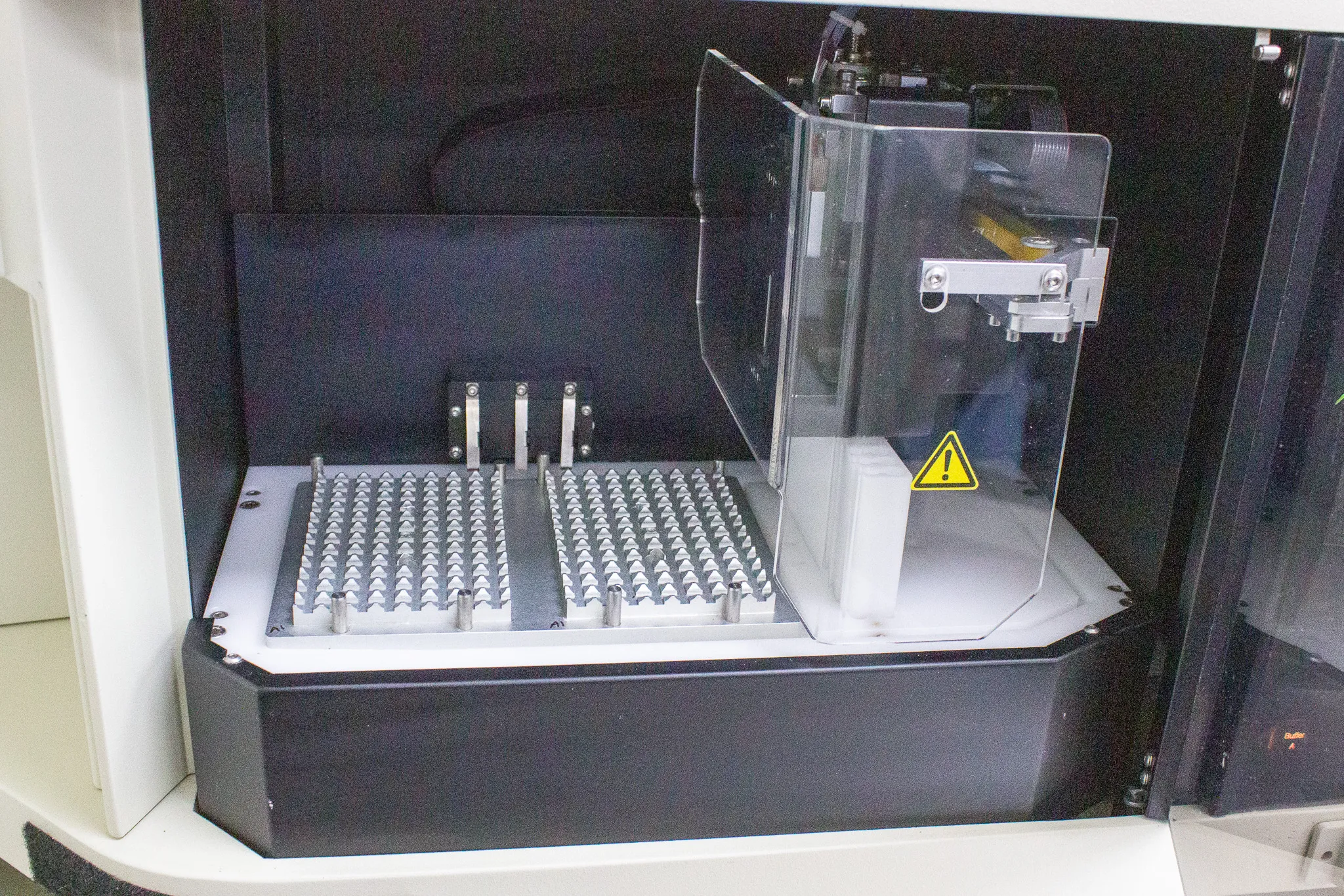 Bio Rad Proteon XPR36 Protein Interaction Array System