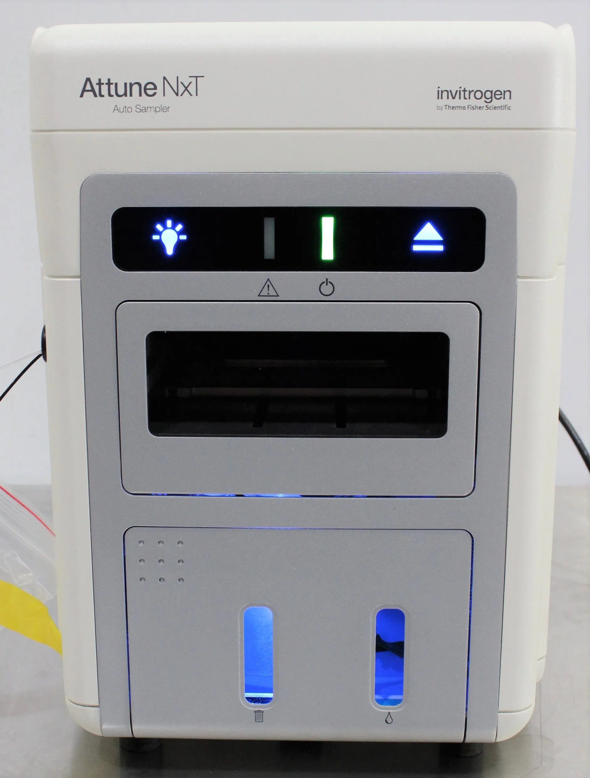 Invitrogen Autosampler A25529R HPLC / FPLC / GC / CE Class 1 Used Lab Equipment 120V/220V