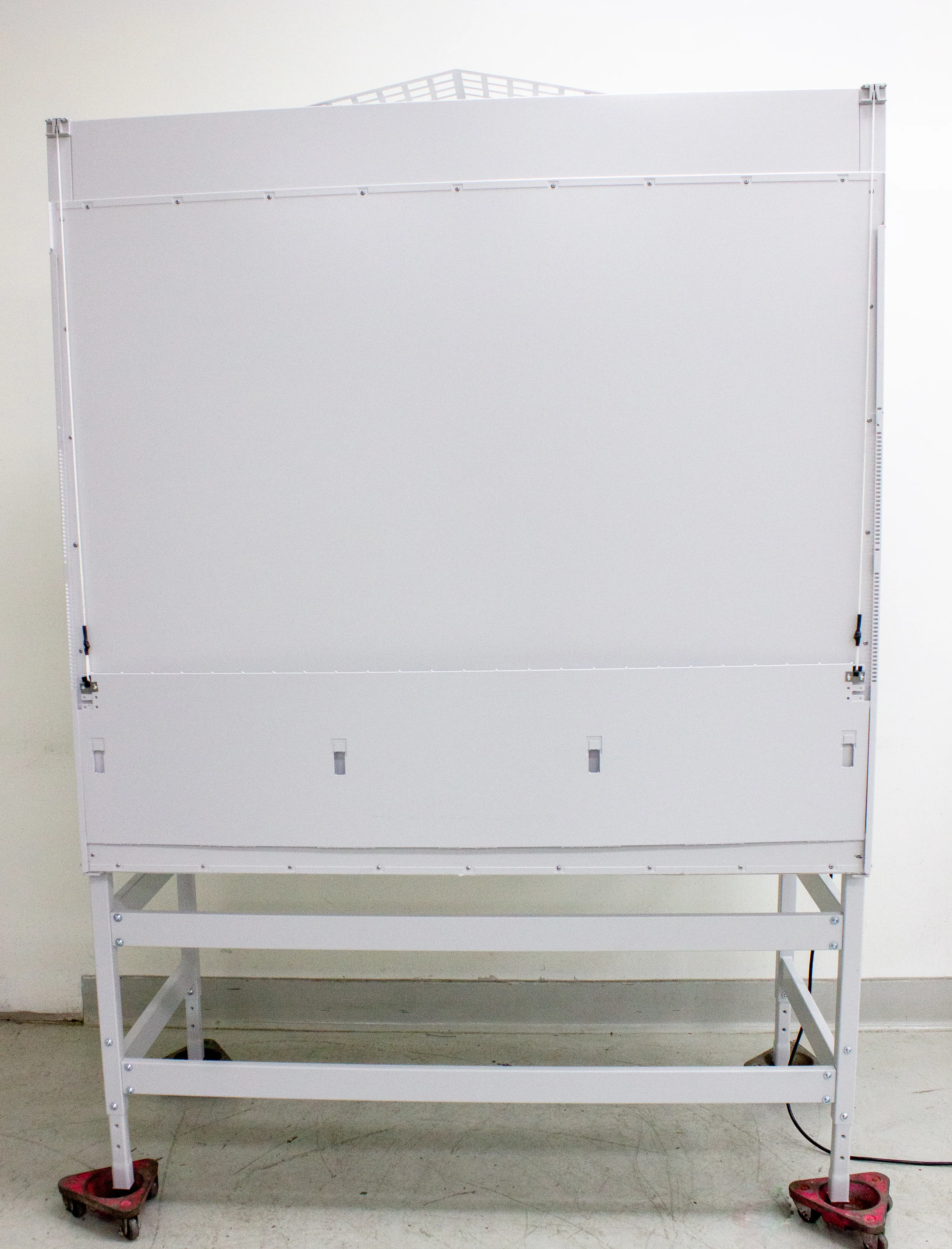 Thermo Scientific 1300 Series Class II, Type A2 Biological Safety Cabinet Model 1371