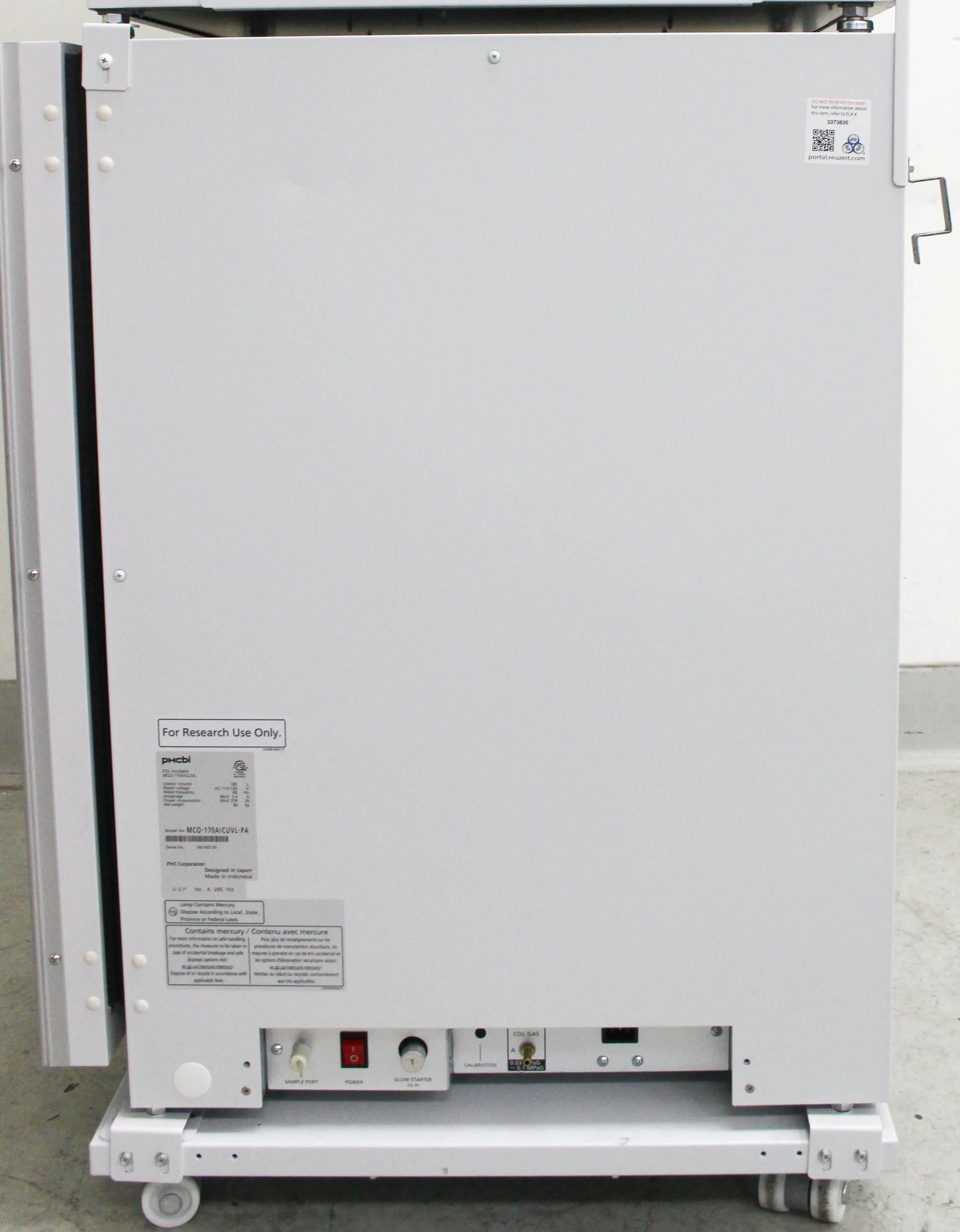 PHCBI Cell-IQ Series 5.8 cu.ft. CO2 Laboratory Incubator MCO-170AICUVL-PA