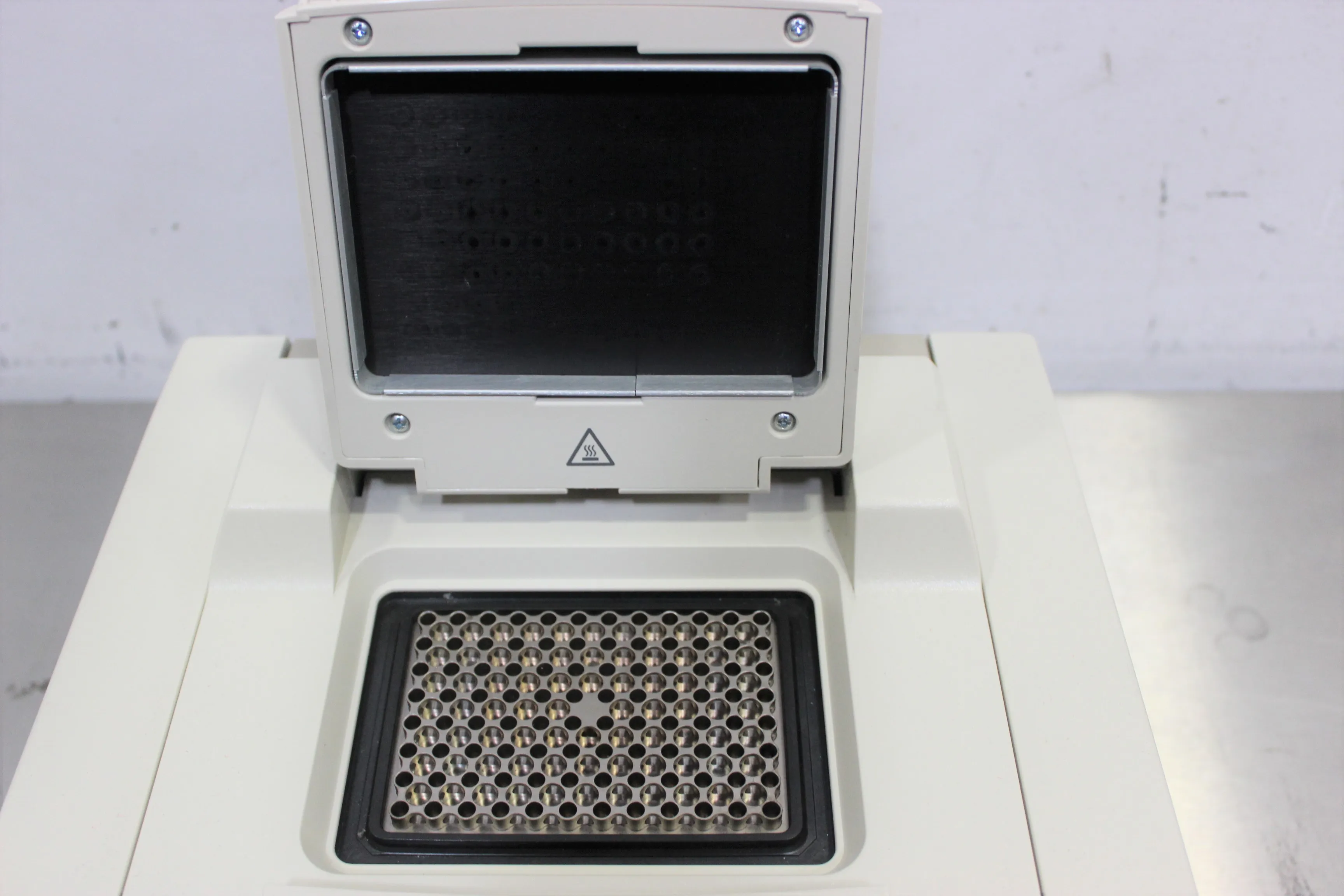 Bio Rad S1000 Thermal Cycler PCR Machine Needs Repairs SC005544