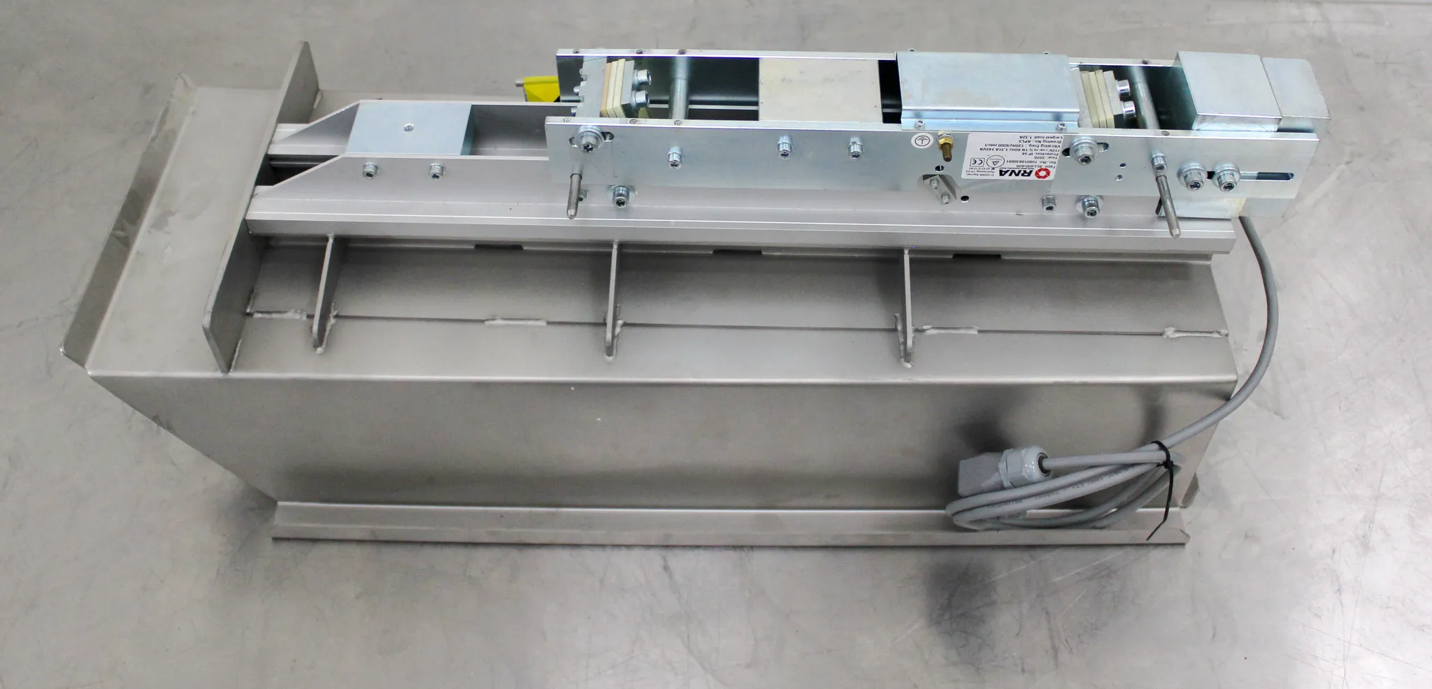 RNA Automation SLL400-400 B Linear Feeder