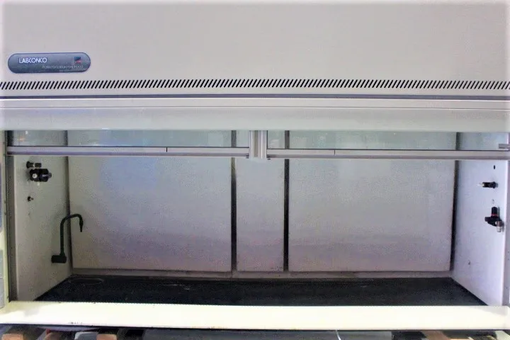 Labconco Fume Hood - Class 2 Used Biosafety Cabinet