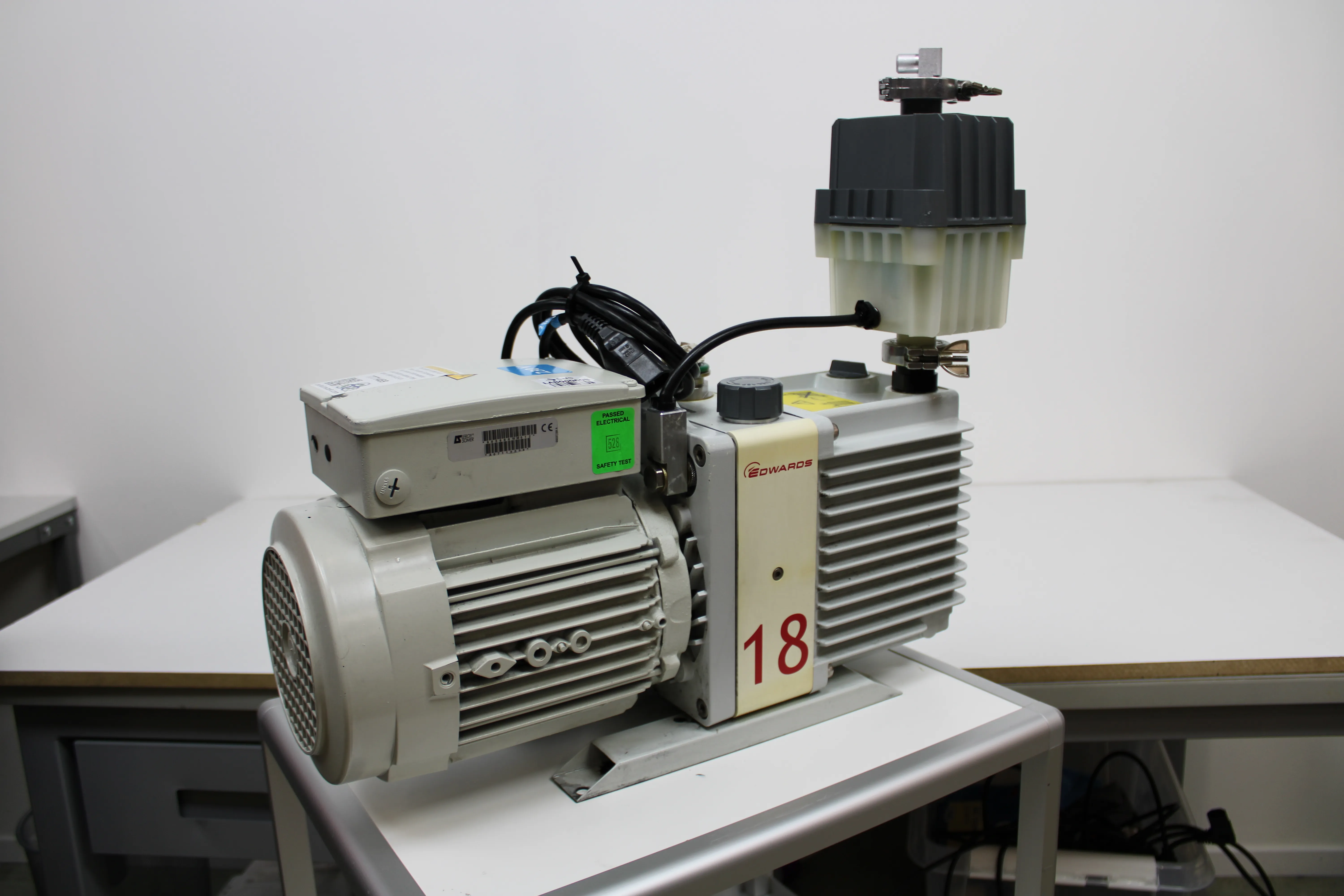 Edwards Pump 18 Vacuum Pump