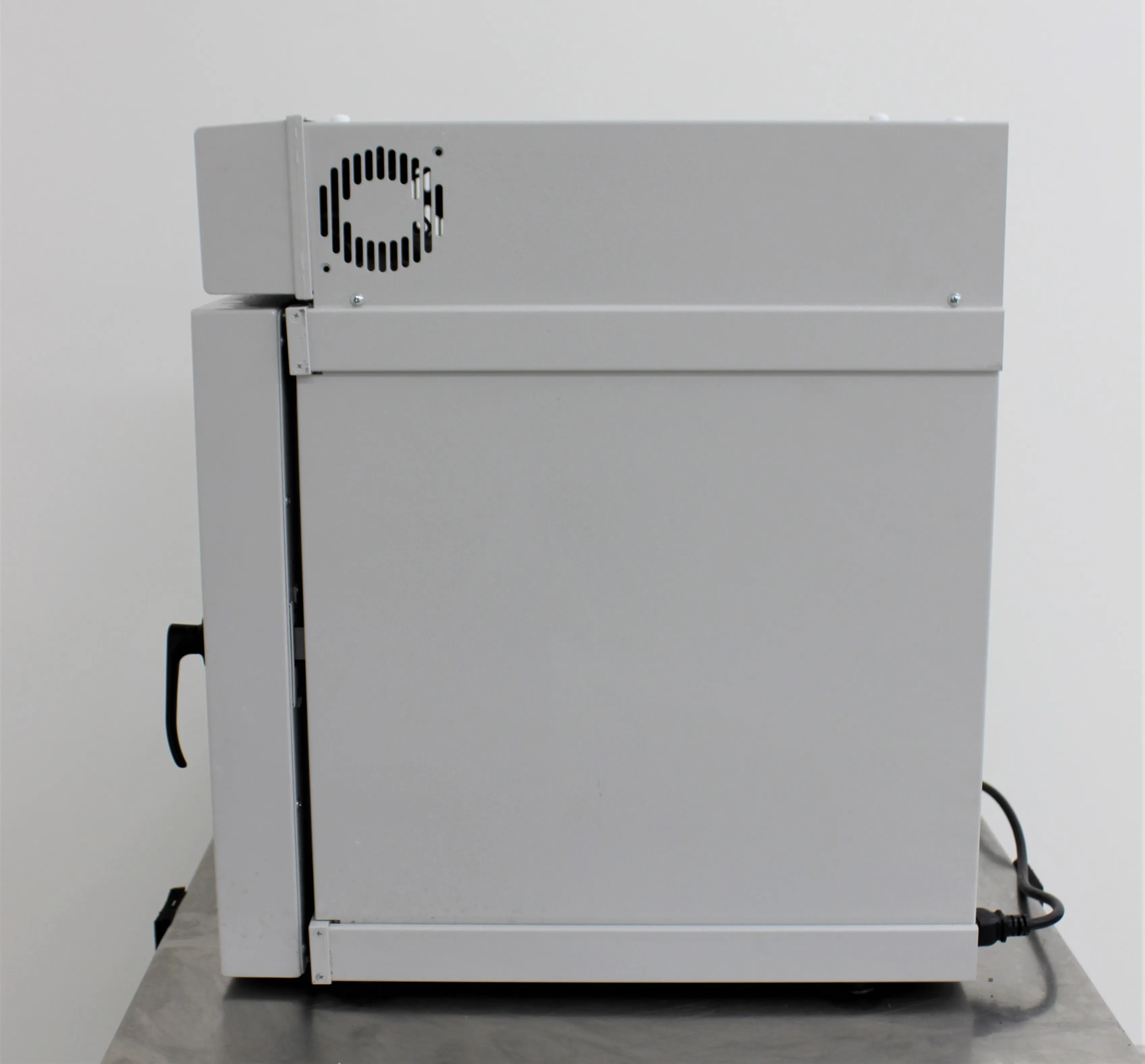 Thermo Scientific I600D Incubator