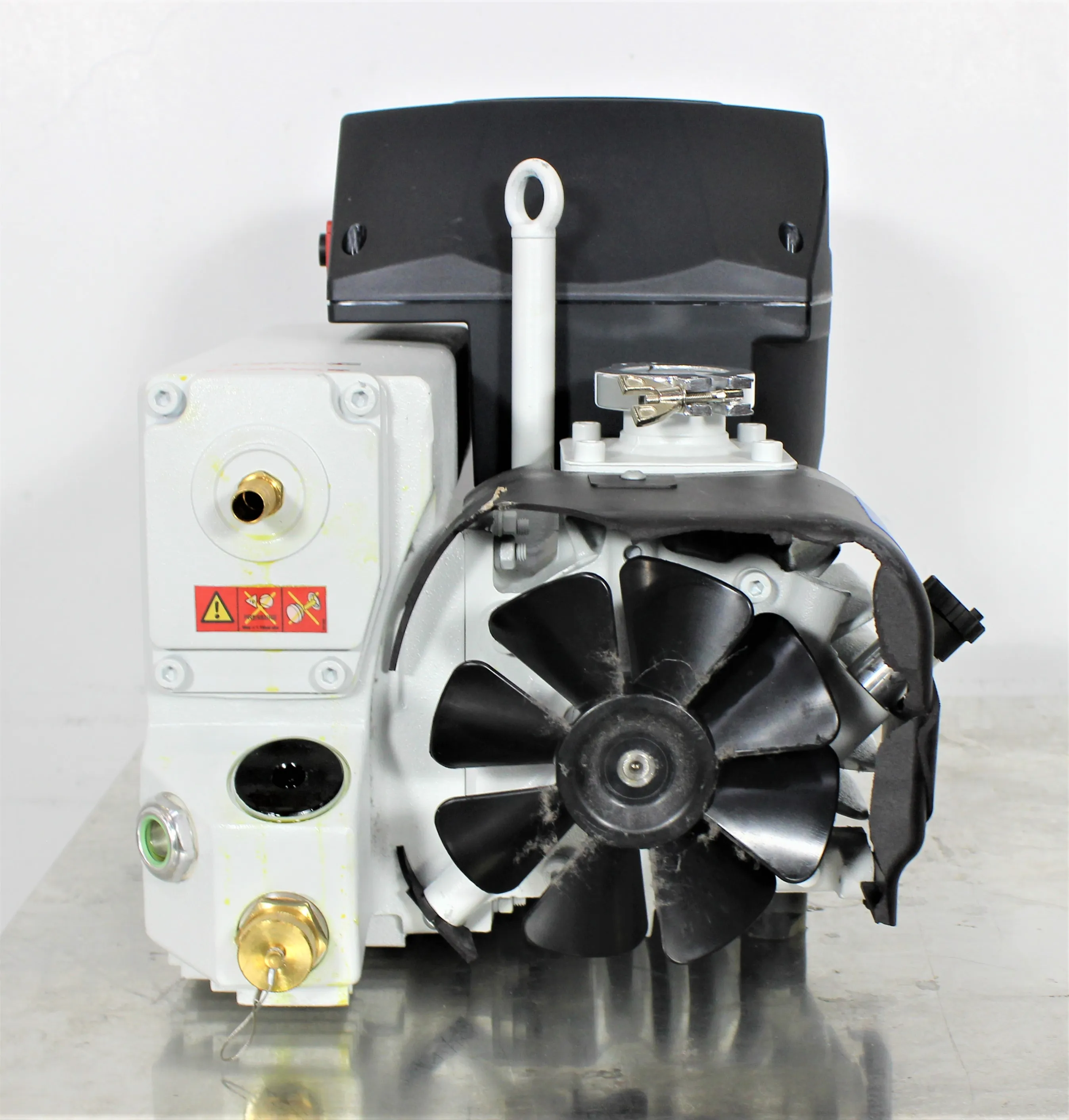 Leybold Sogevac SV40/65 BI FC Vacuum Pump