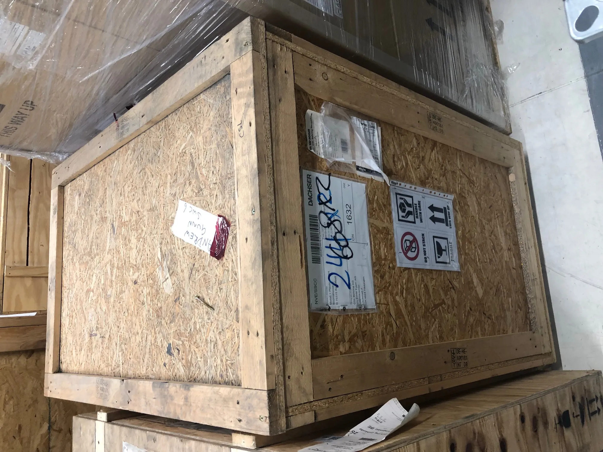 Used Gloveport Tester Crates - REUZEit United Kingdom