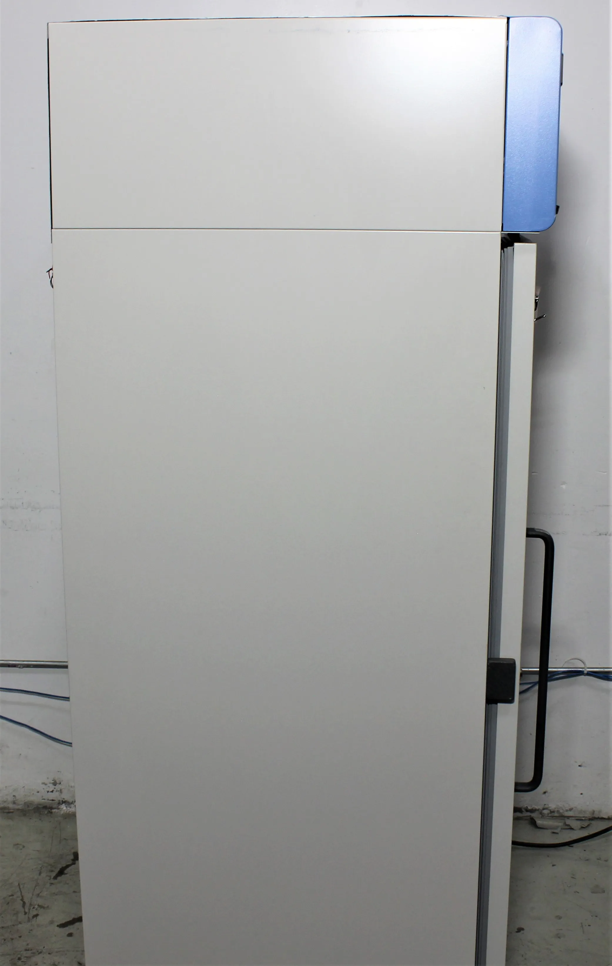 Thermo Scientific High-Performance Lab Freezer UGL302A