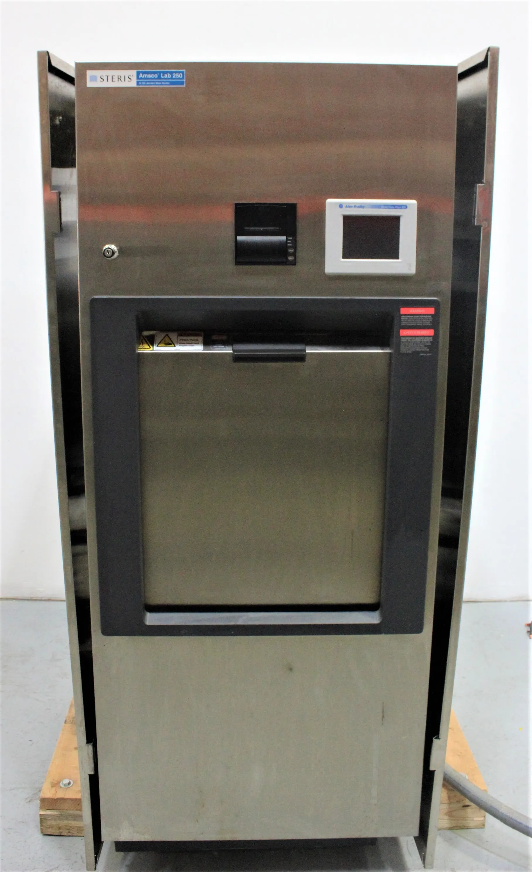 Steris LV 250 Autoclave / Sterilizer