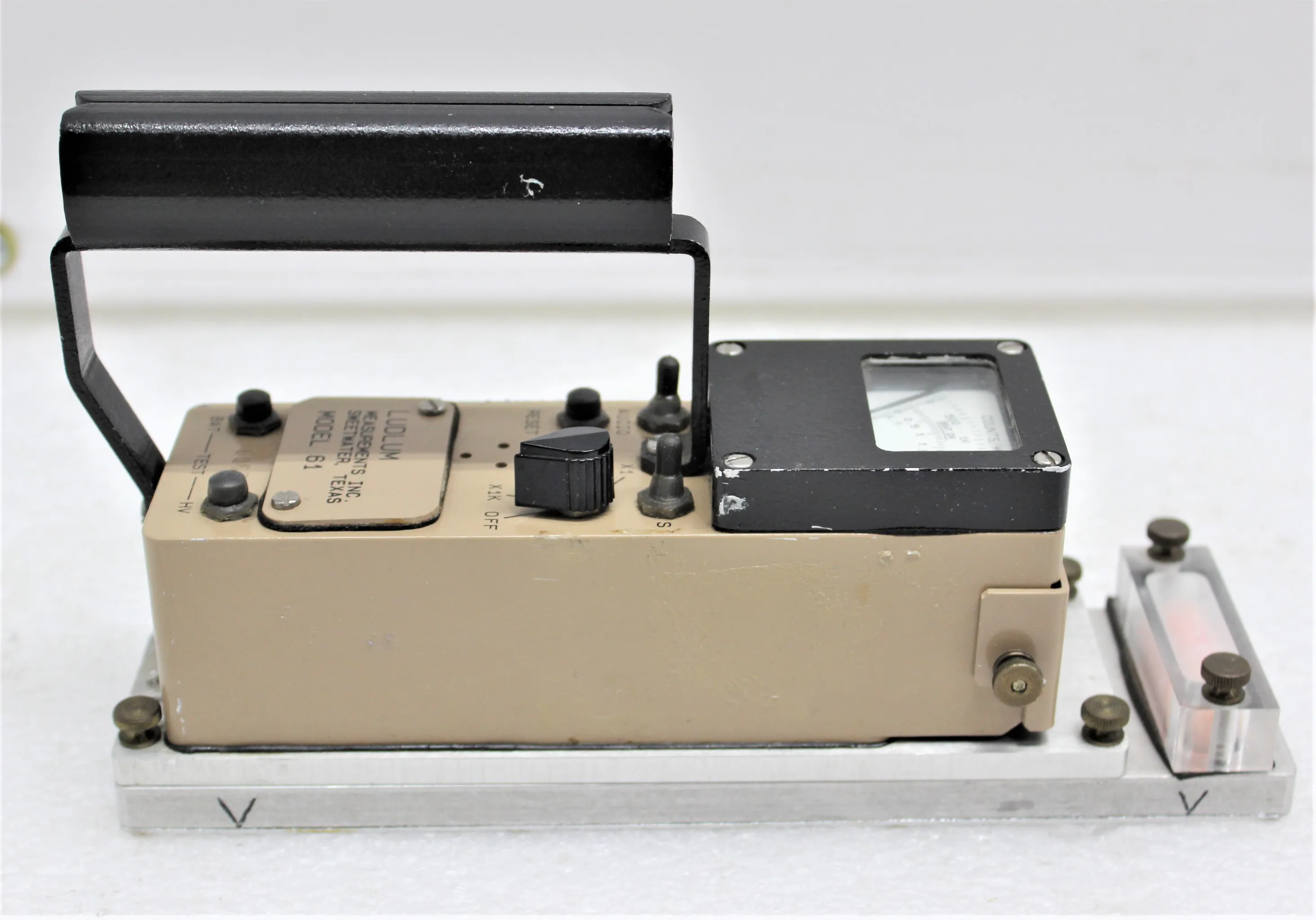 Ludlum Model 61 Alpha Survey Meter