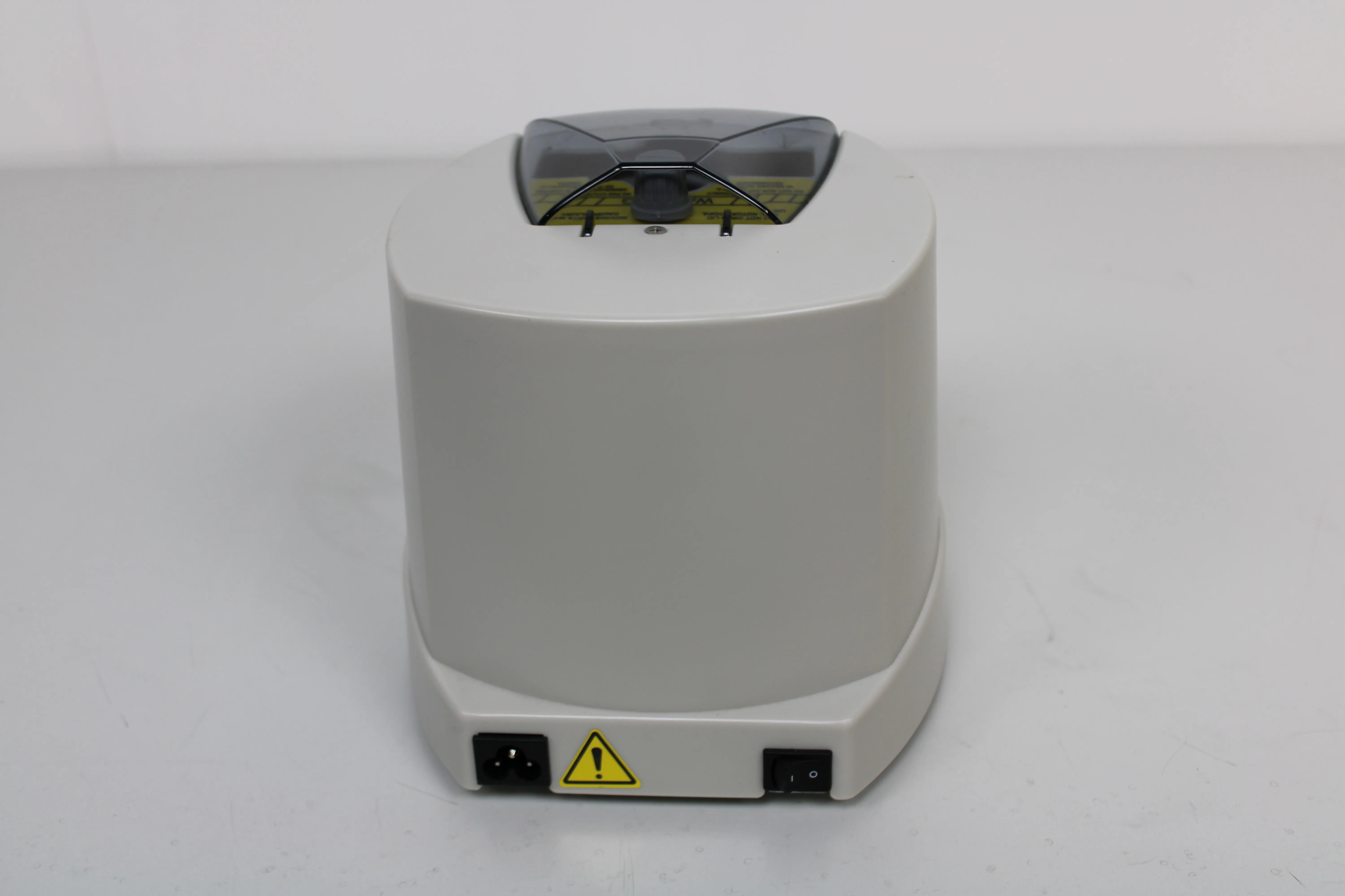 Axygen PLATESPINNER-230EU Benchtop Centrifuge