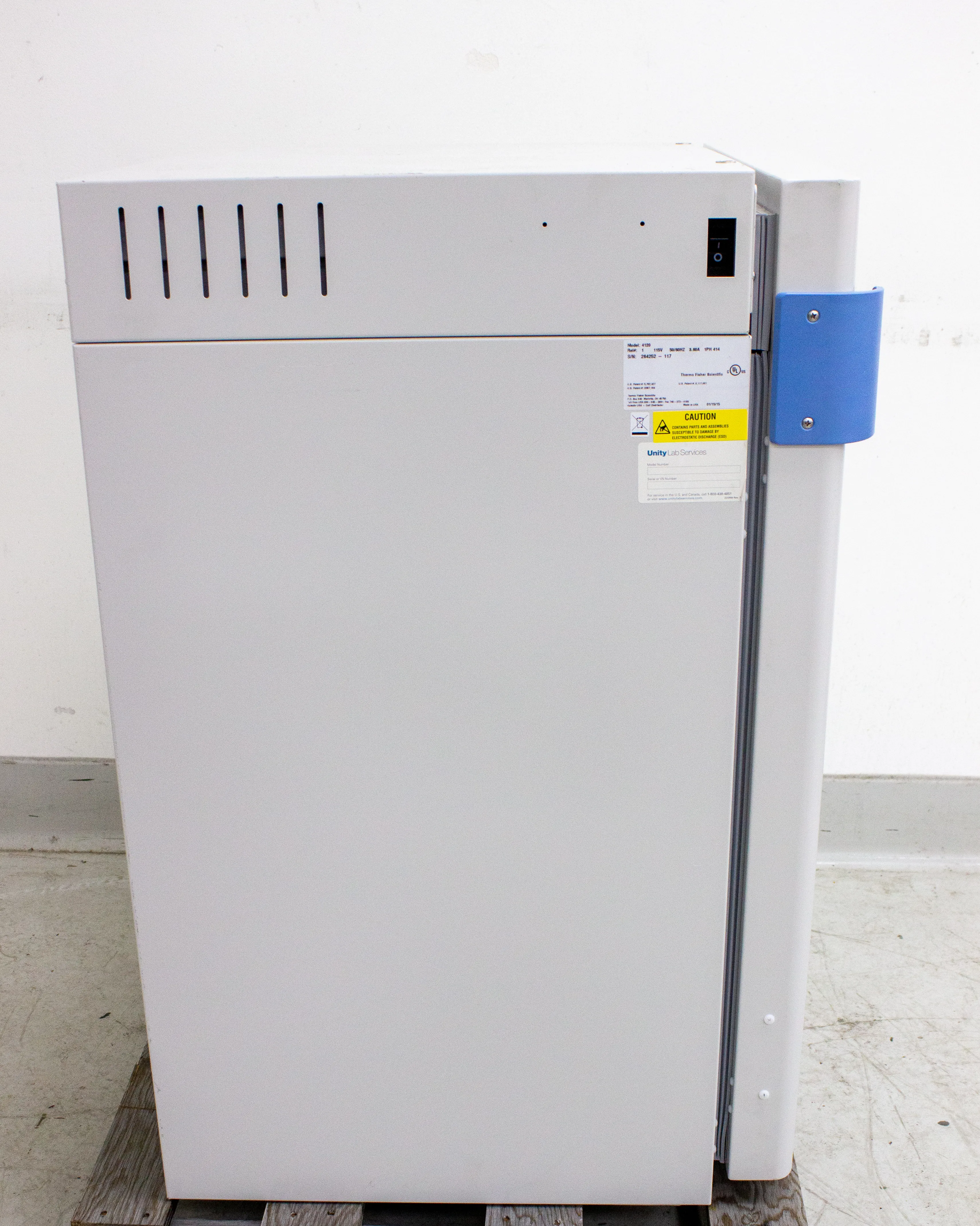 Thermo Forma Series 3 Water Jacketed Co2 Incubator Model 4120 - For parts or fix