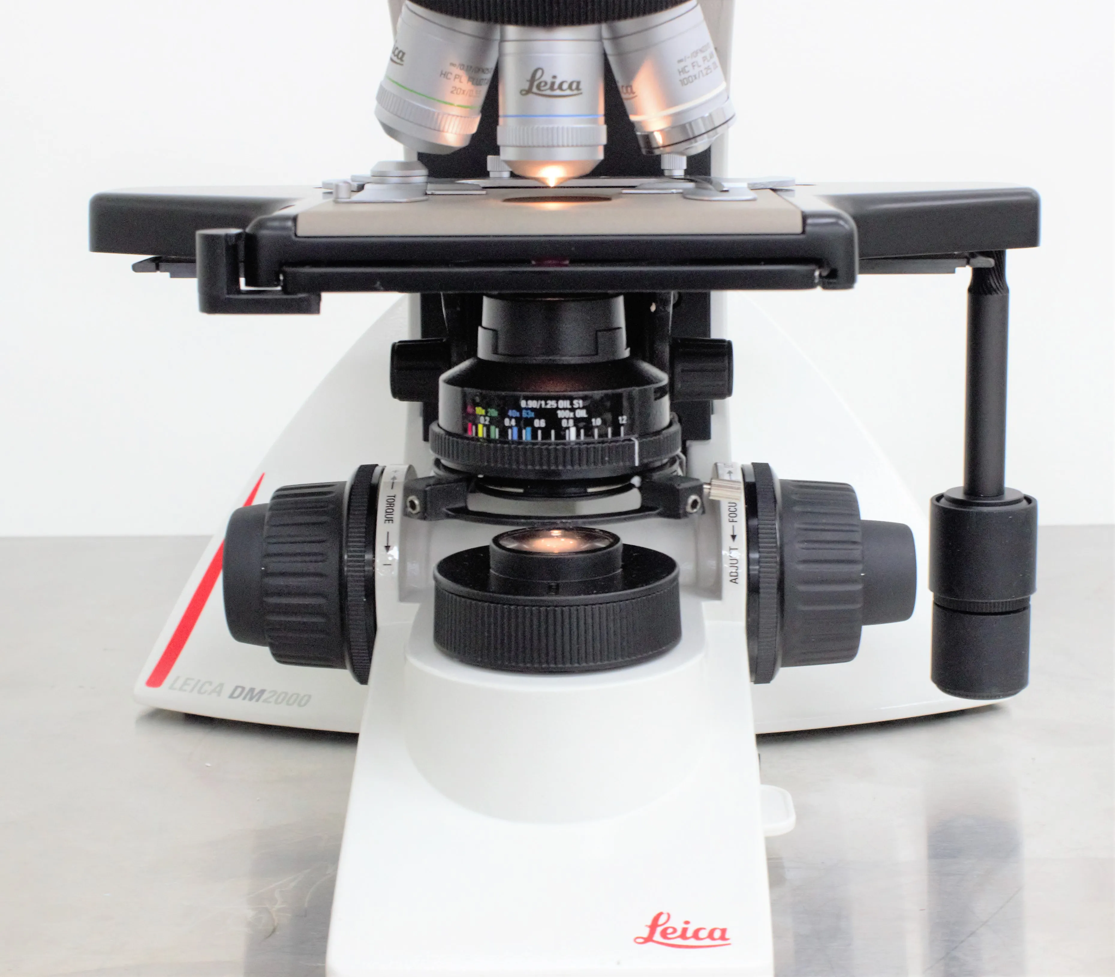 LEICA DM2000 Microscope with ICC50W Camera