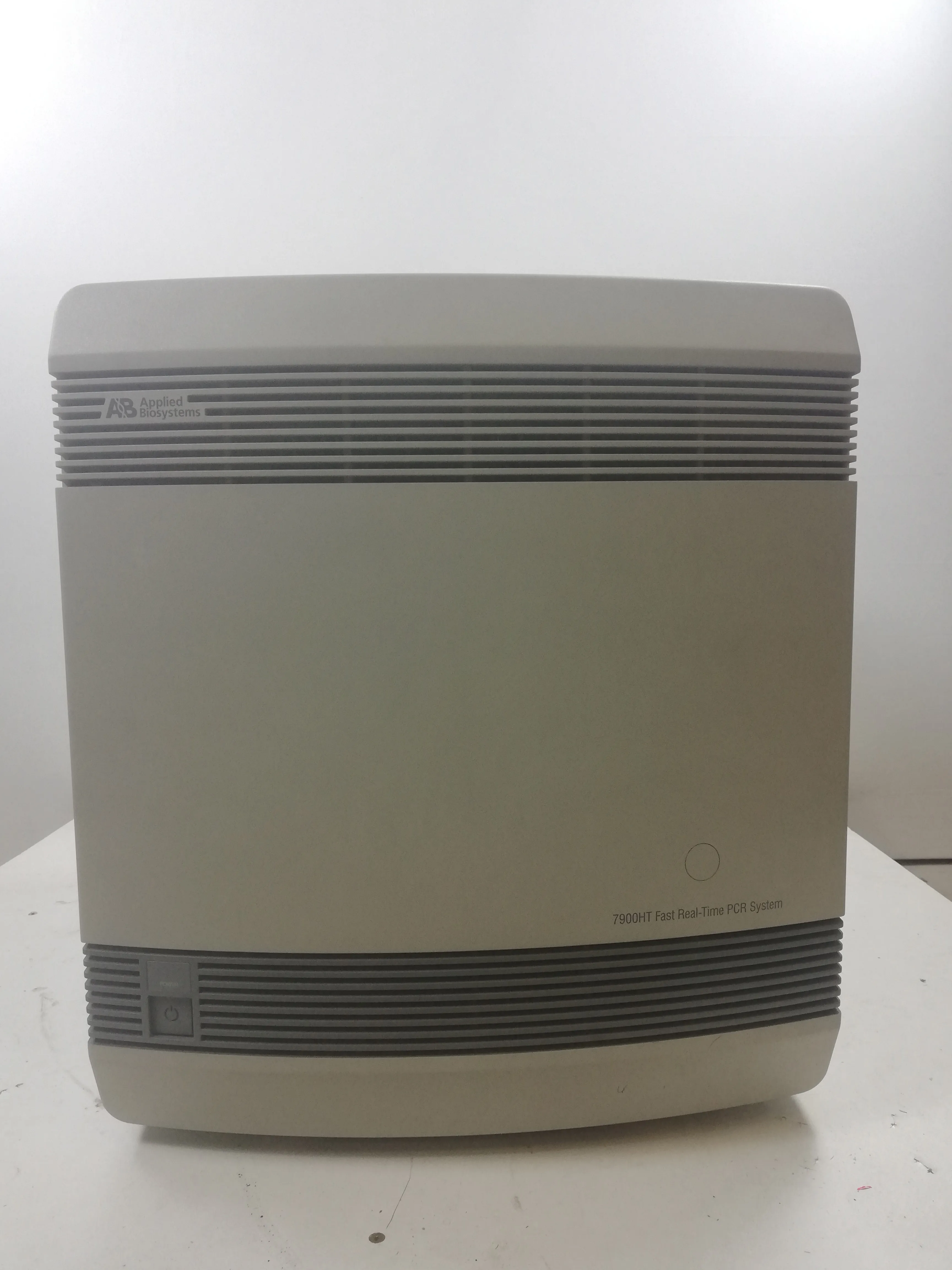 Applied Biosystems 7900HT Fast Real-Time PCR System 384-Well or 96-Well