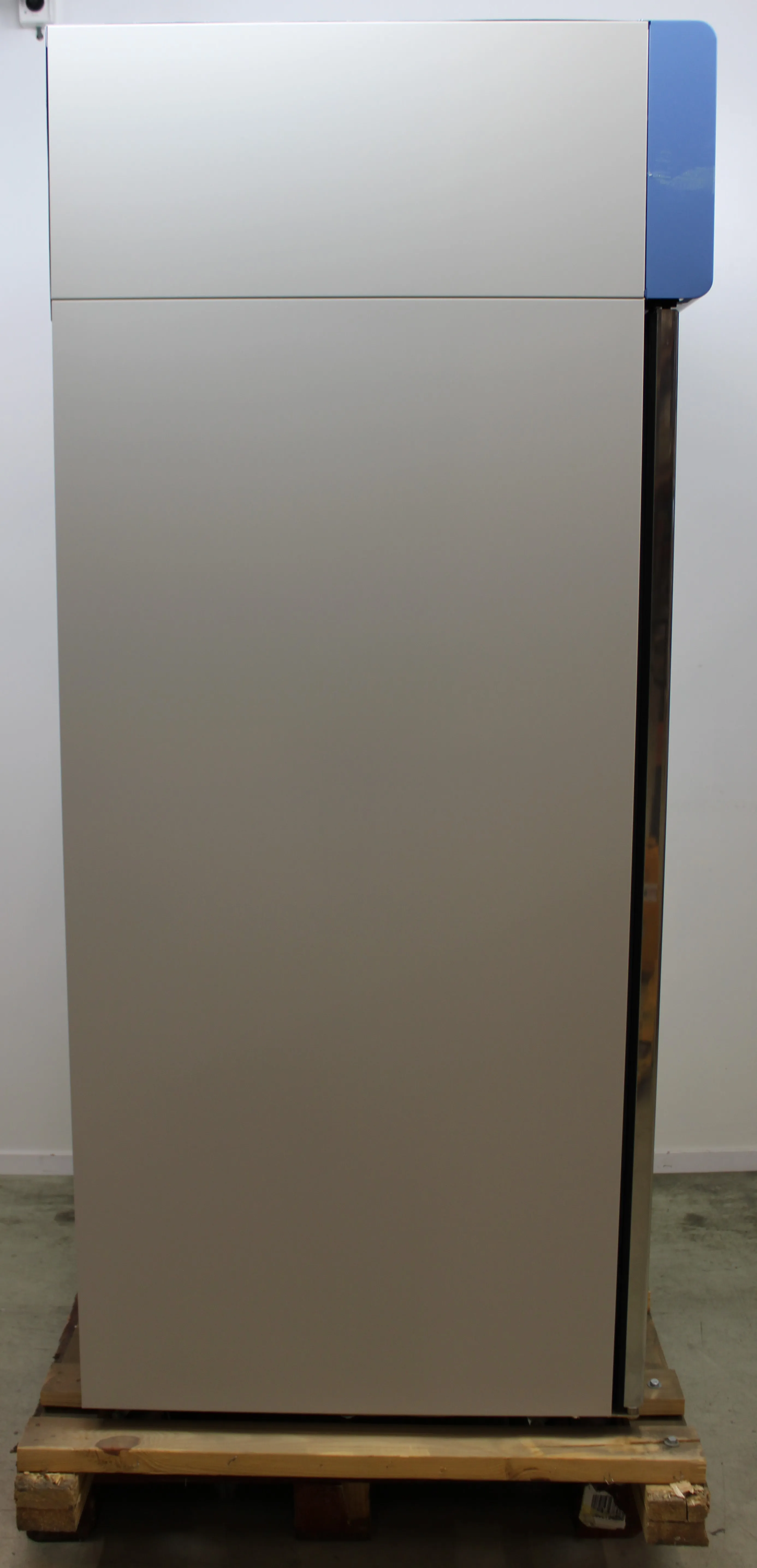 Thermo Fisher High-Performance Double Glass Door Laboratory Refrigerator RGL5004W