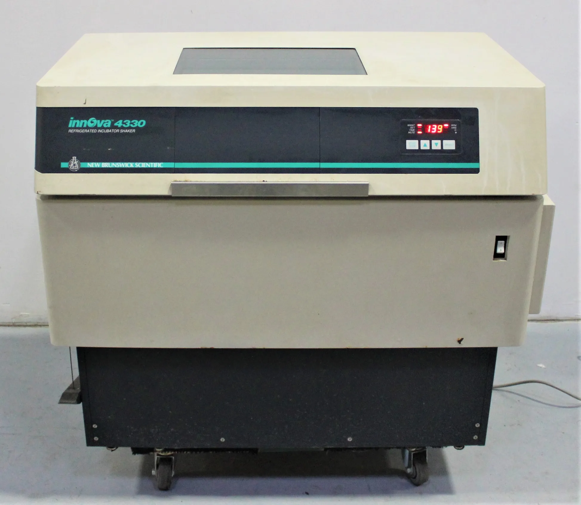 Used New Brunswick Innova 4330 Incubator Shaker, Class 2, 120V, 60Hz US, 790453768, 30-Day Warranty