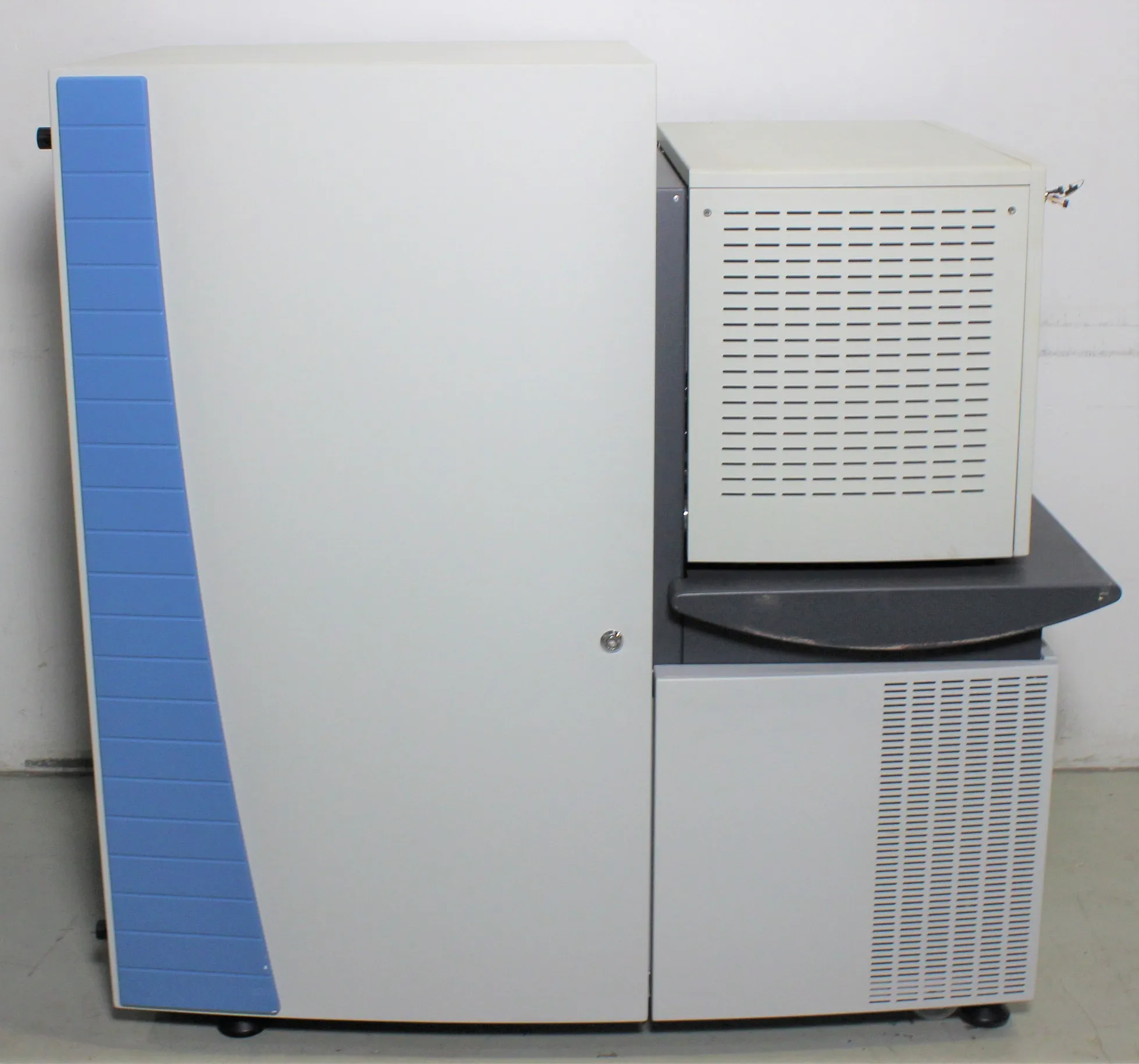 Thermo Scientific LTQ Orbitrap-XL Mass Spectrometer Used for Mass Spectrometry