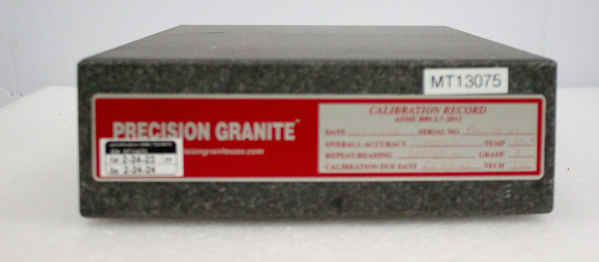 Used Precision Granite A Surface Plate 9x12x3 inches - REUZEit