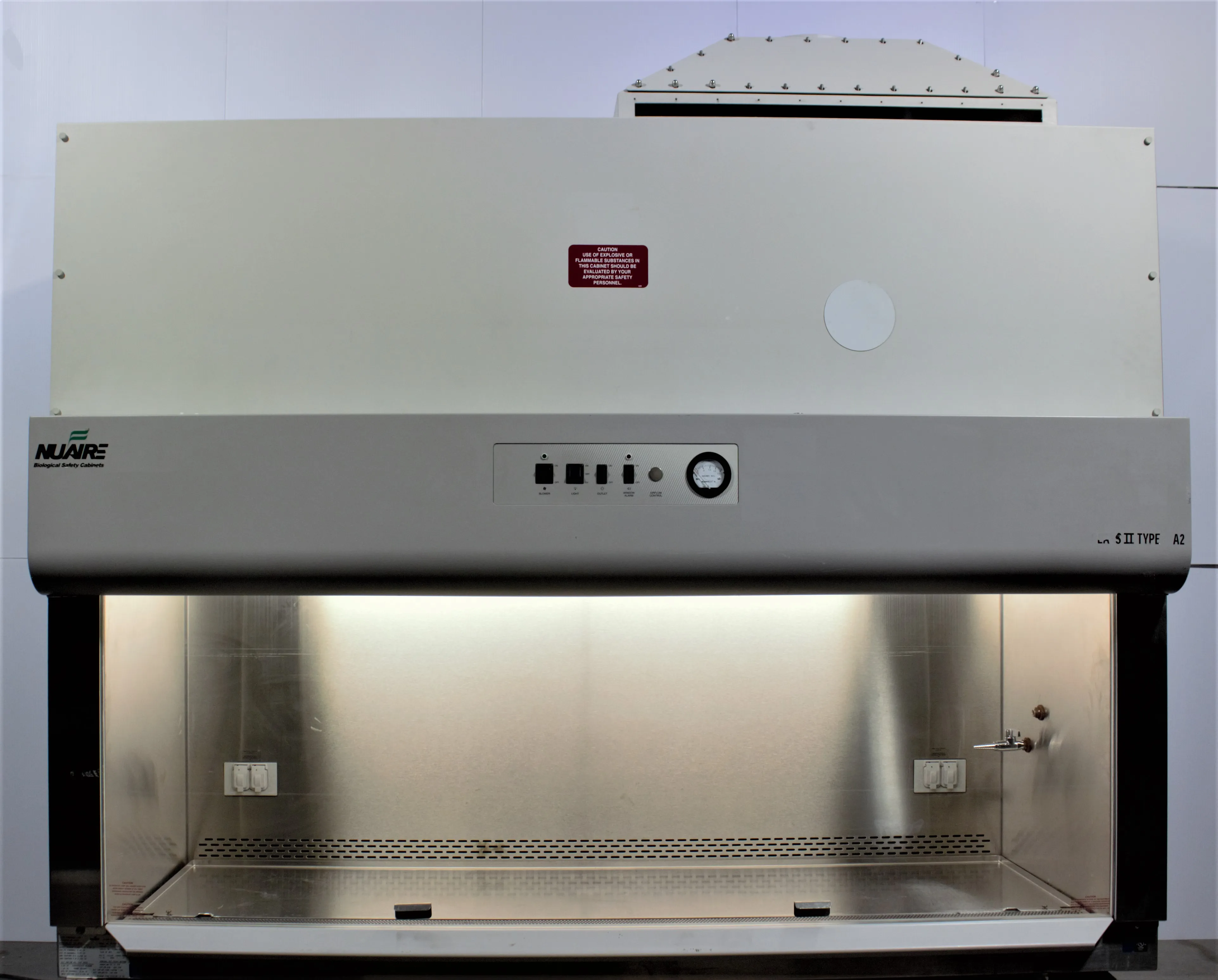 NuAire NU 425 Class II Type A2 Biosafety Cabinet