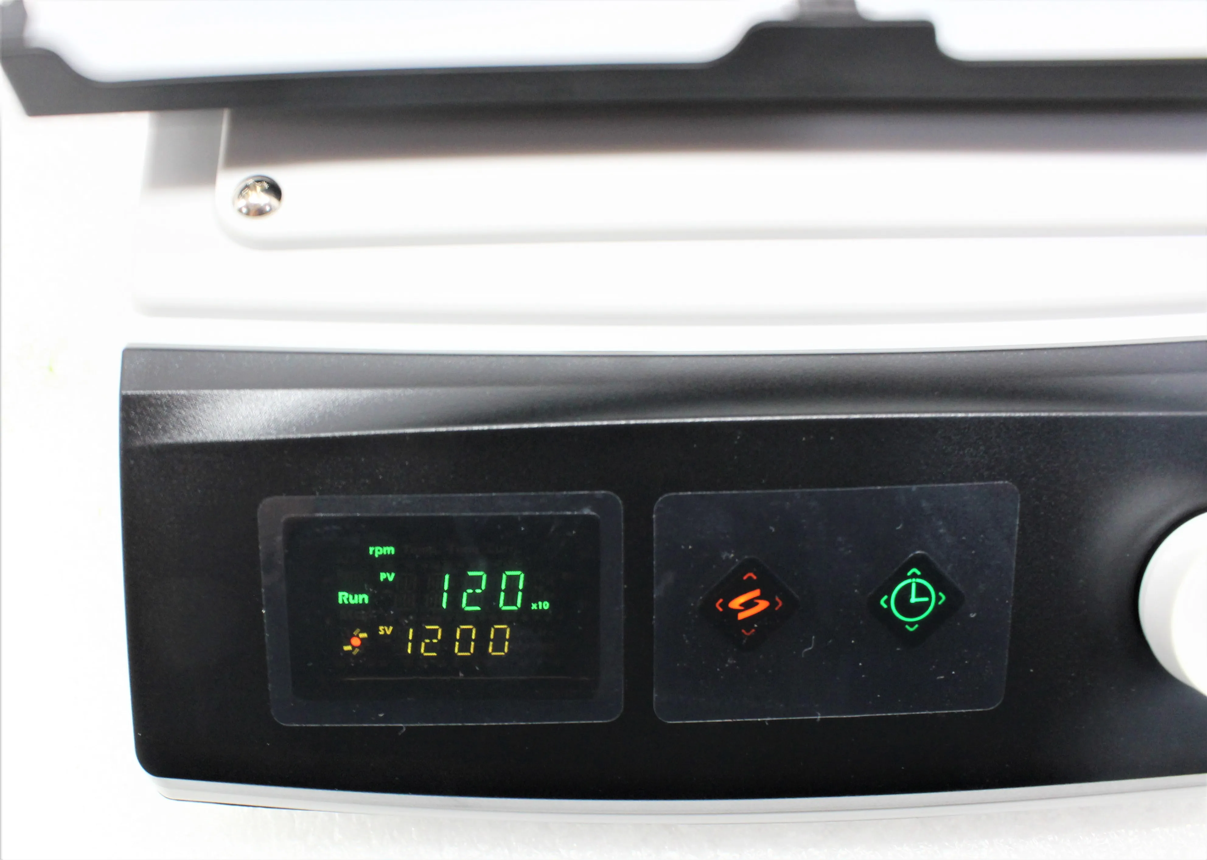 Thermo Scientific Compact Digital Microplate Shaker 88880024