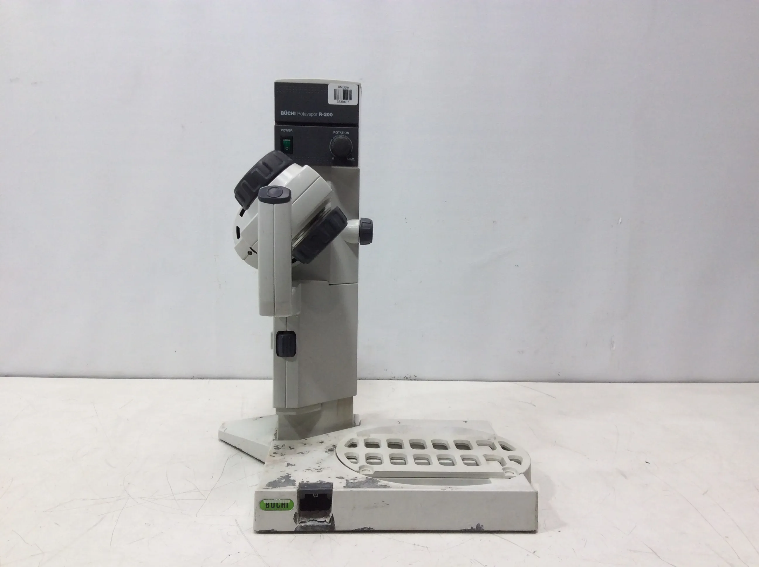 BUCHI Rotavapor R-200 Rotary Evaporator System - Used Class 2