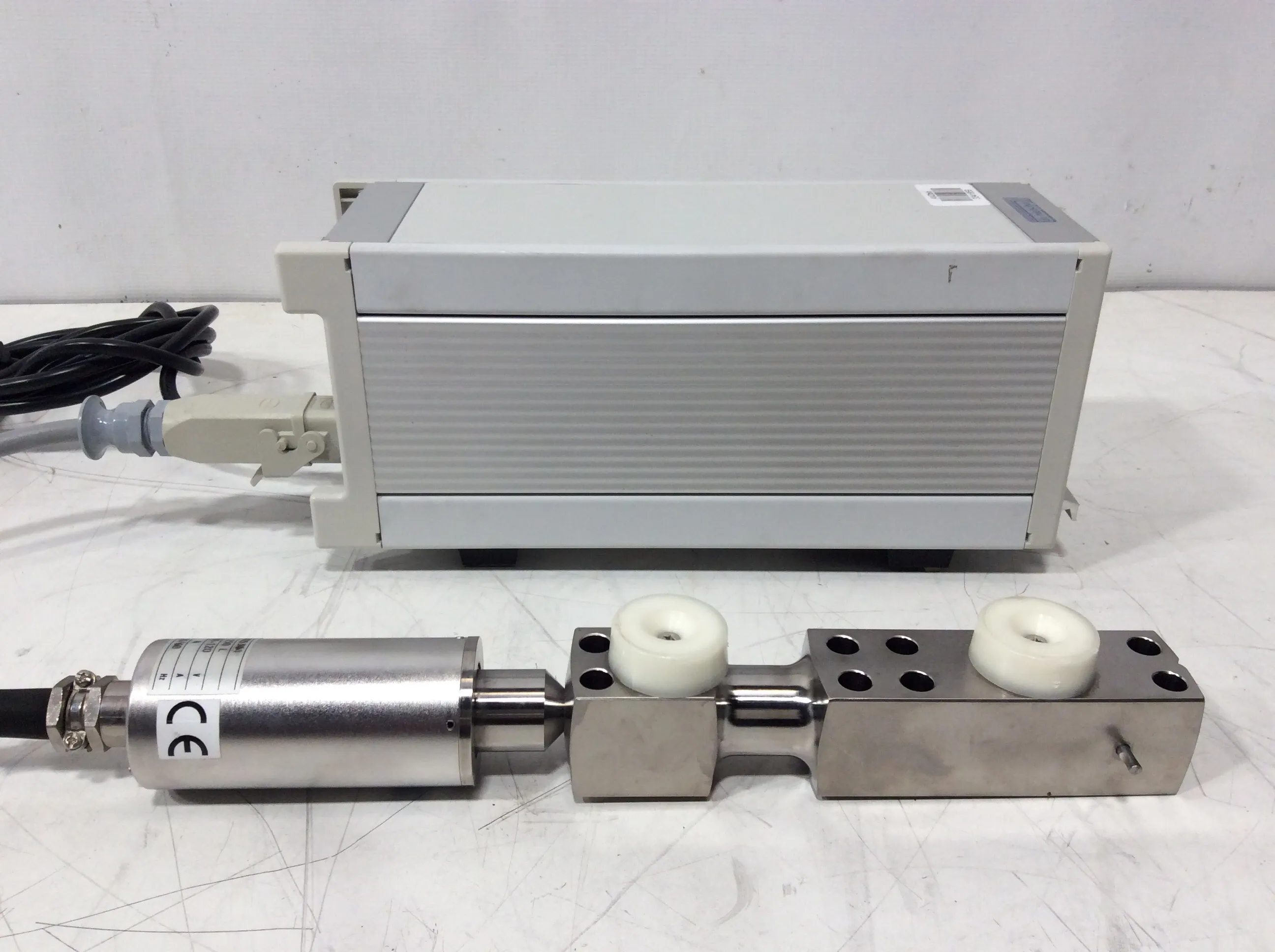 Dr. Hielscher. UIS 250L Sonicator Homogenizer / Stirrer