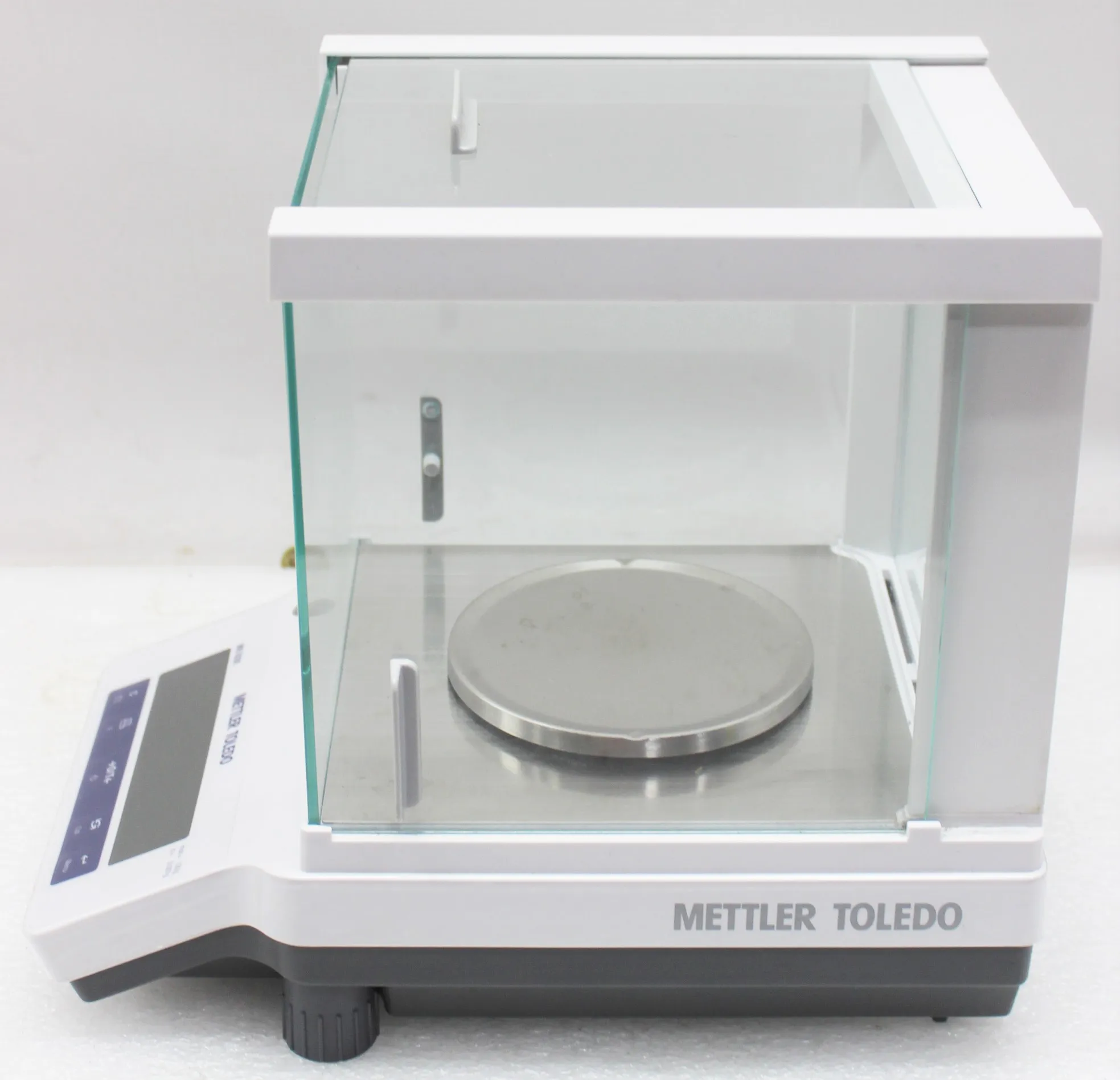 Used Mettler-Toledo Precision Balance ME103E