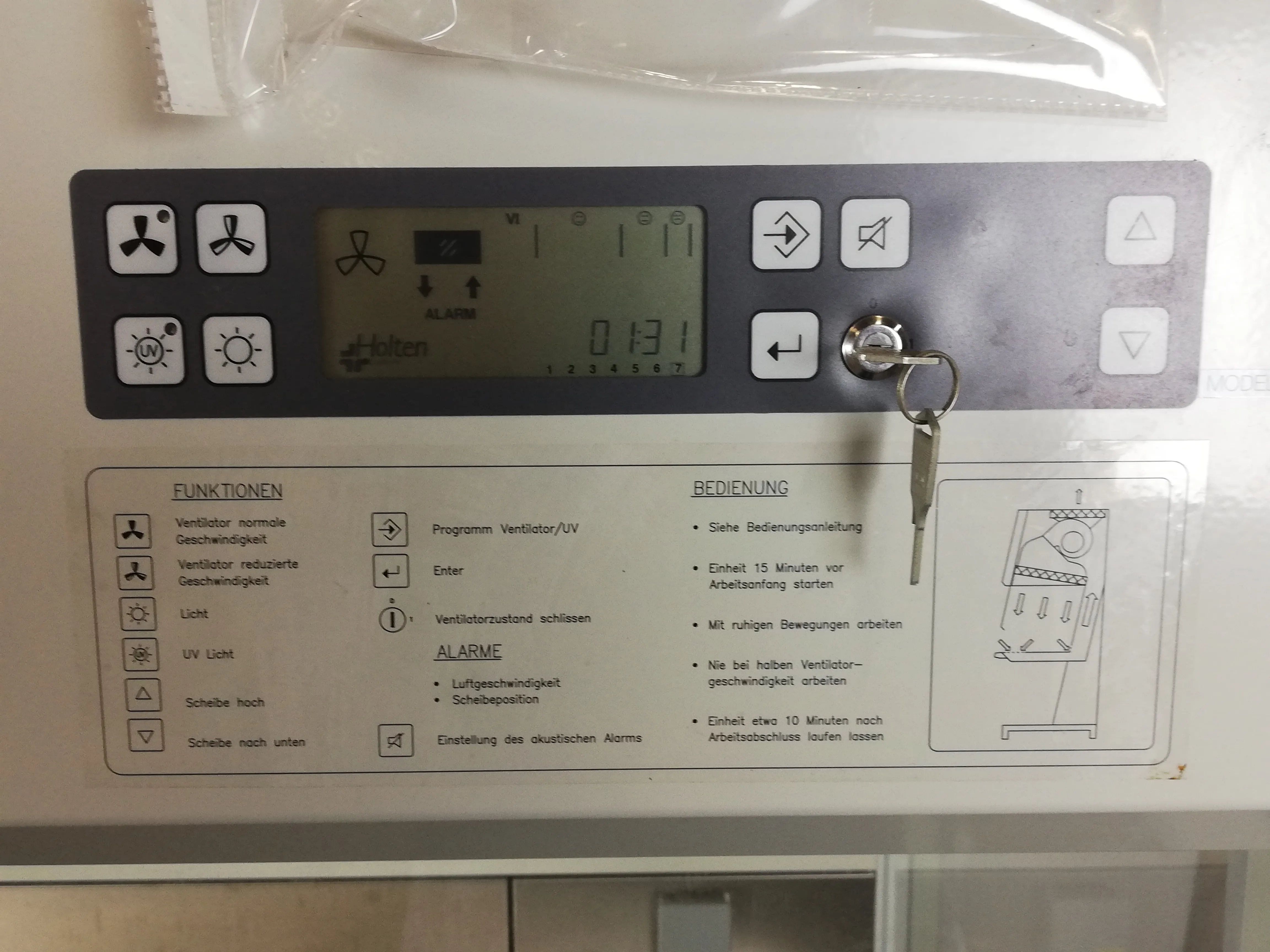 SKAN MAXISAFE 2010 1.8 EN Biosafety Cabinet Class 1 Used 230V 50Hz UK REUZEit Netherlands